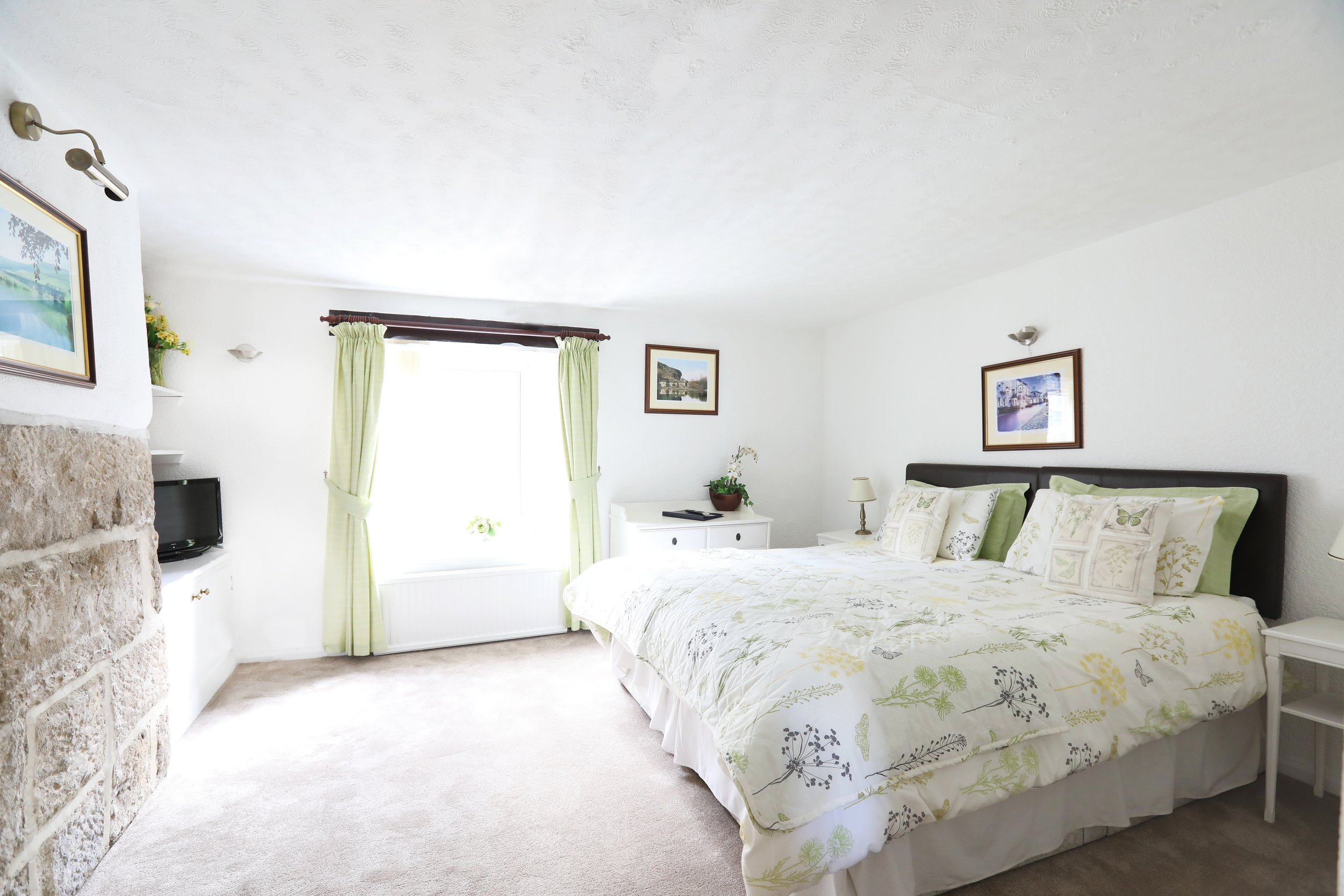 willow-bandb-pateley-bridge-double-bedroom.jpg