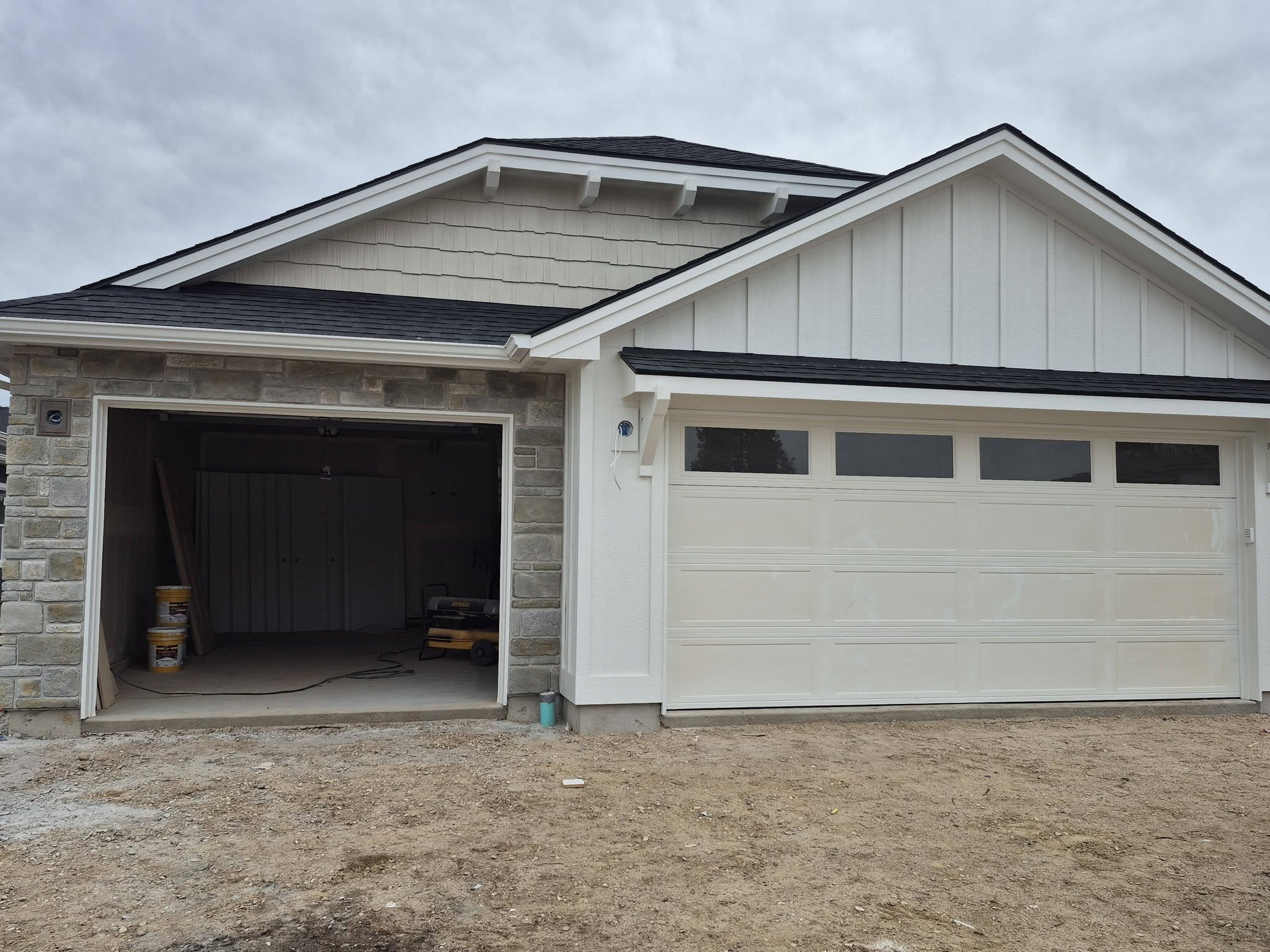 The Tialyr_Ext Paint.jpg