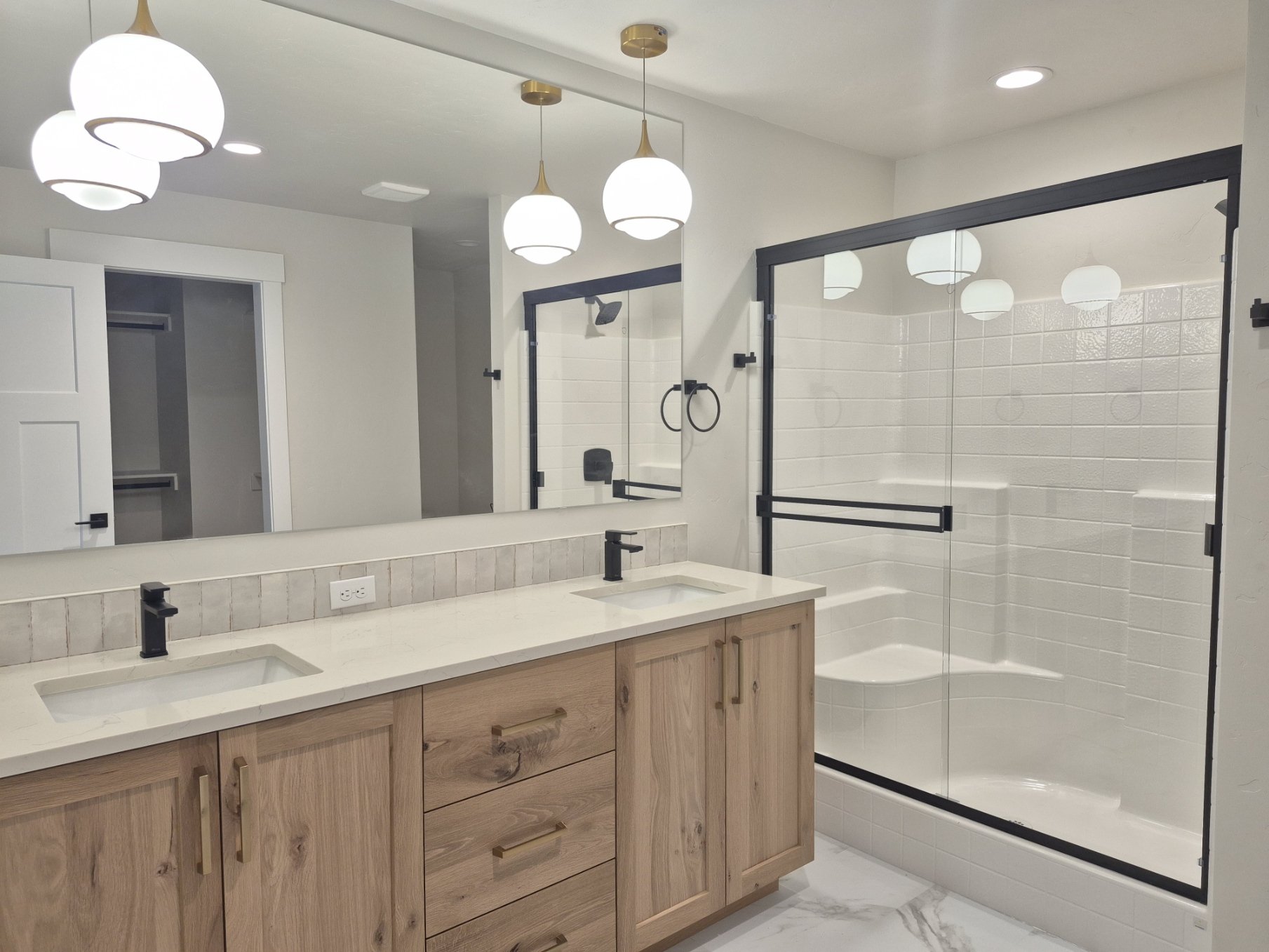 3-1 Bath-Master 2.jpg