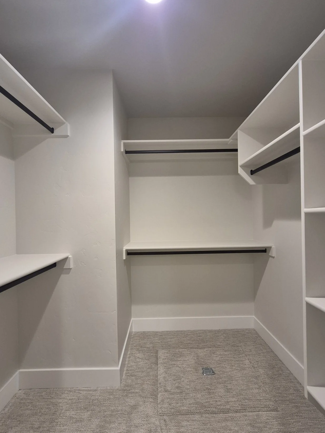 3-1 Closet-Master.jpg