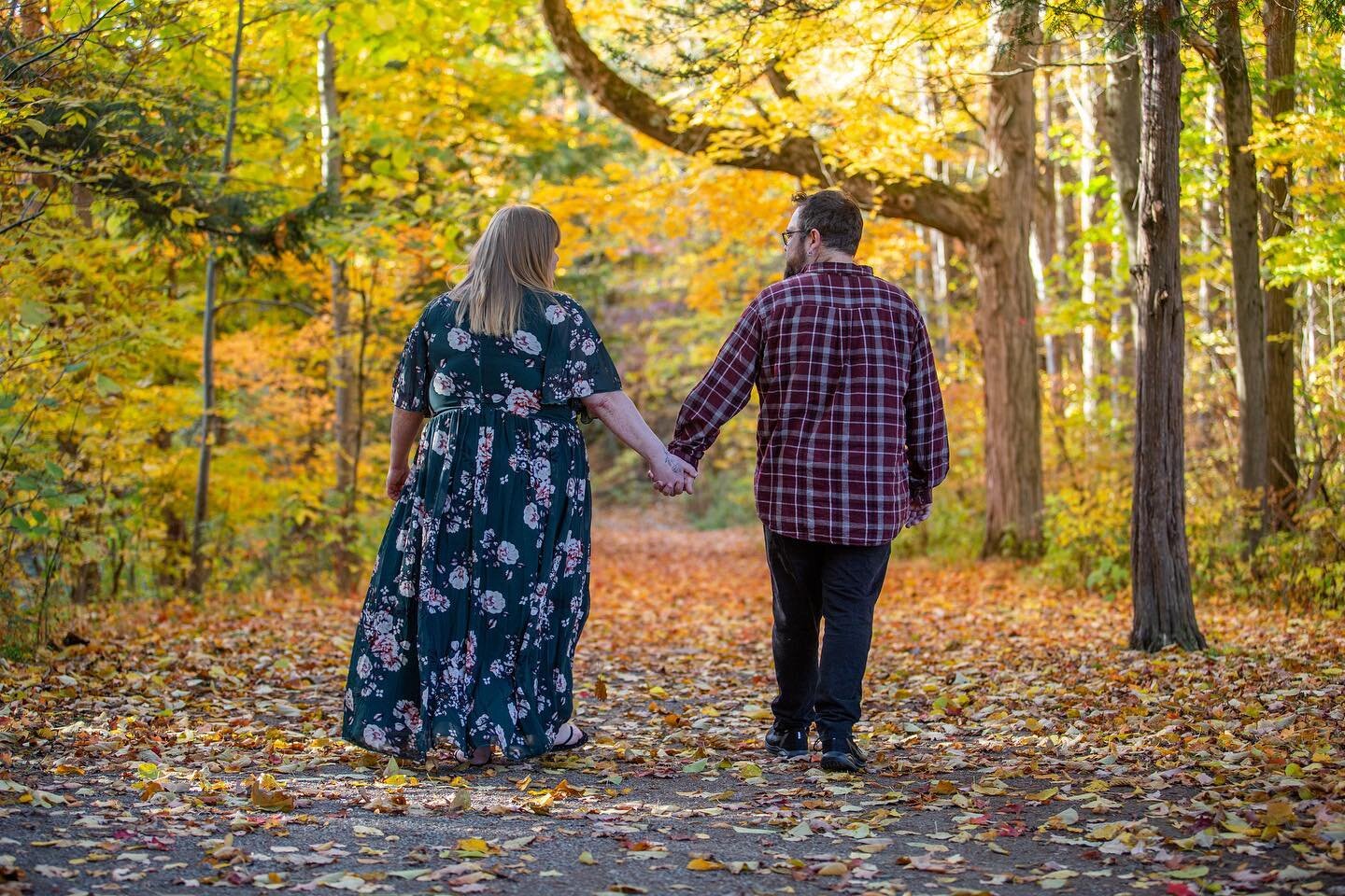 Happy to get out and get these autumn photos!

.
.
.
.
.
#niagaraweddings #authenticlove
#niagaraweddingphotographer #lifestyle #tangledinfilm
#niagara #acertainslantoflight
#torontophotographer
#hamiltonphotographer #makeportraits #agameoftones
#adv