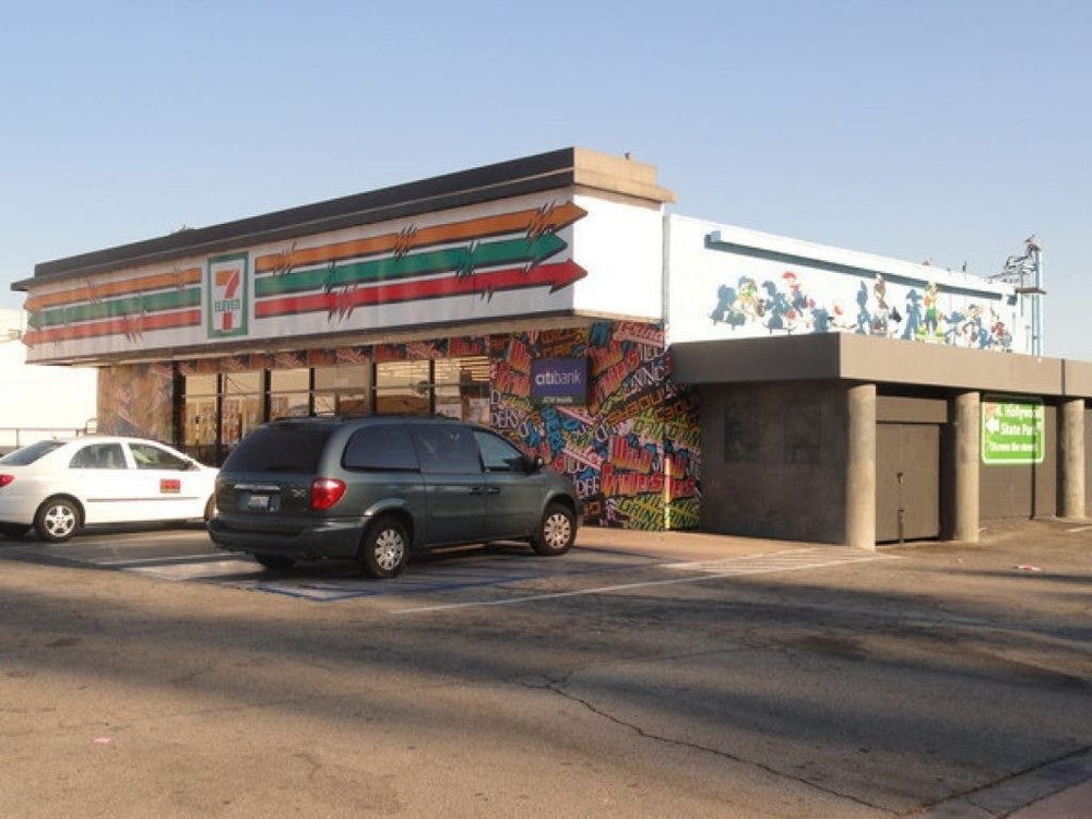 Maxx242_Wild Grinderz_7Eleven_2010_Front of Building.jpeg