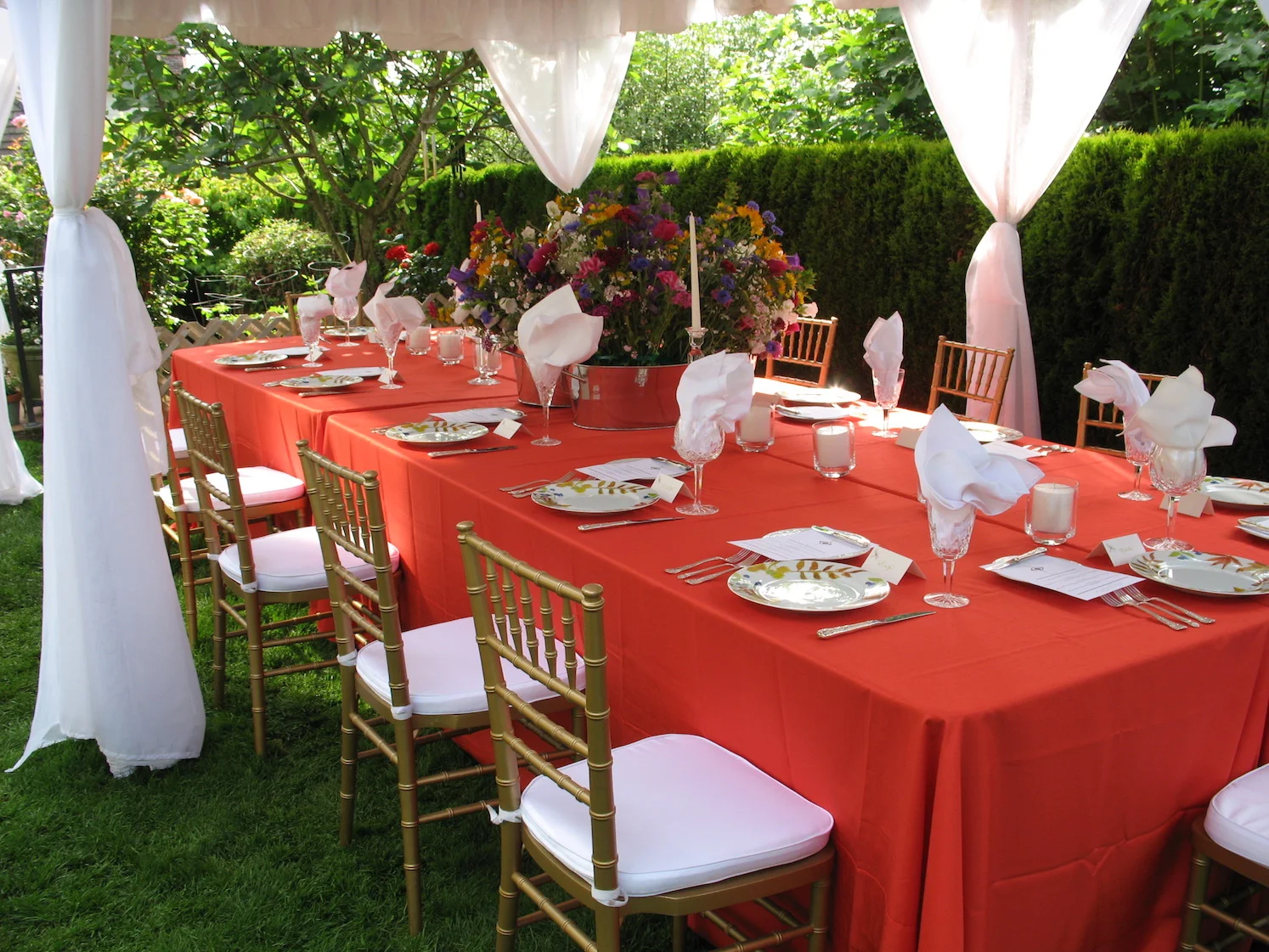AlFrescoDining.jpg