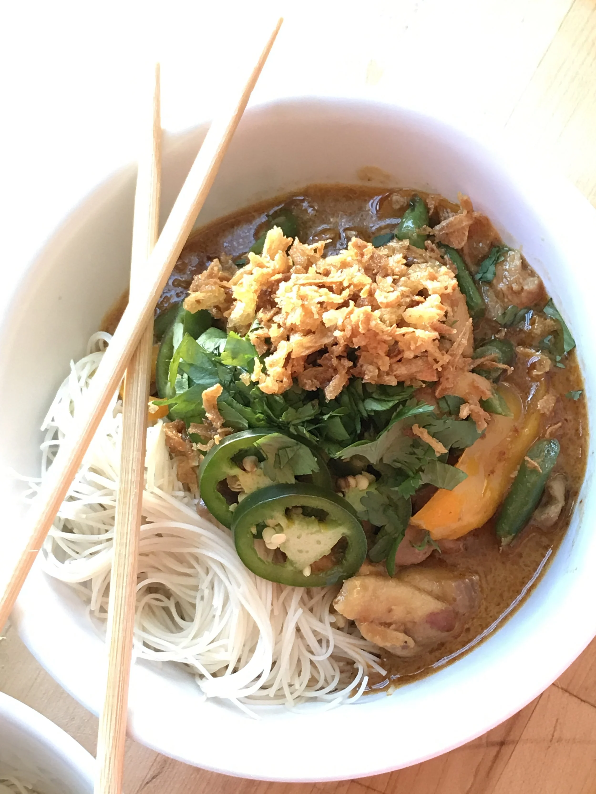 Thai Noodle Bowl w/Crispy Fried Onions