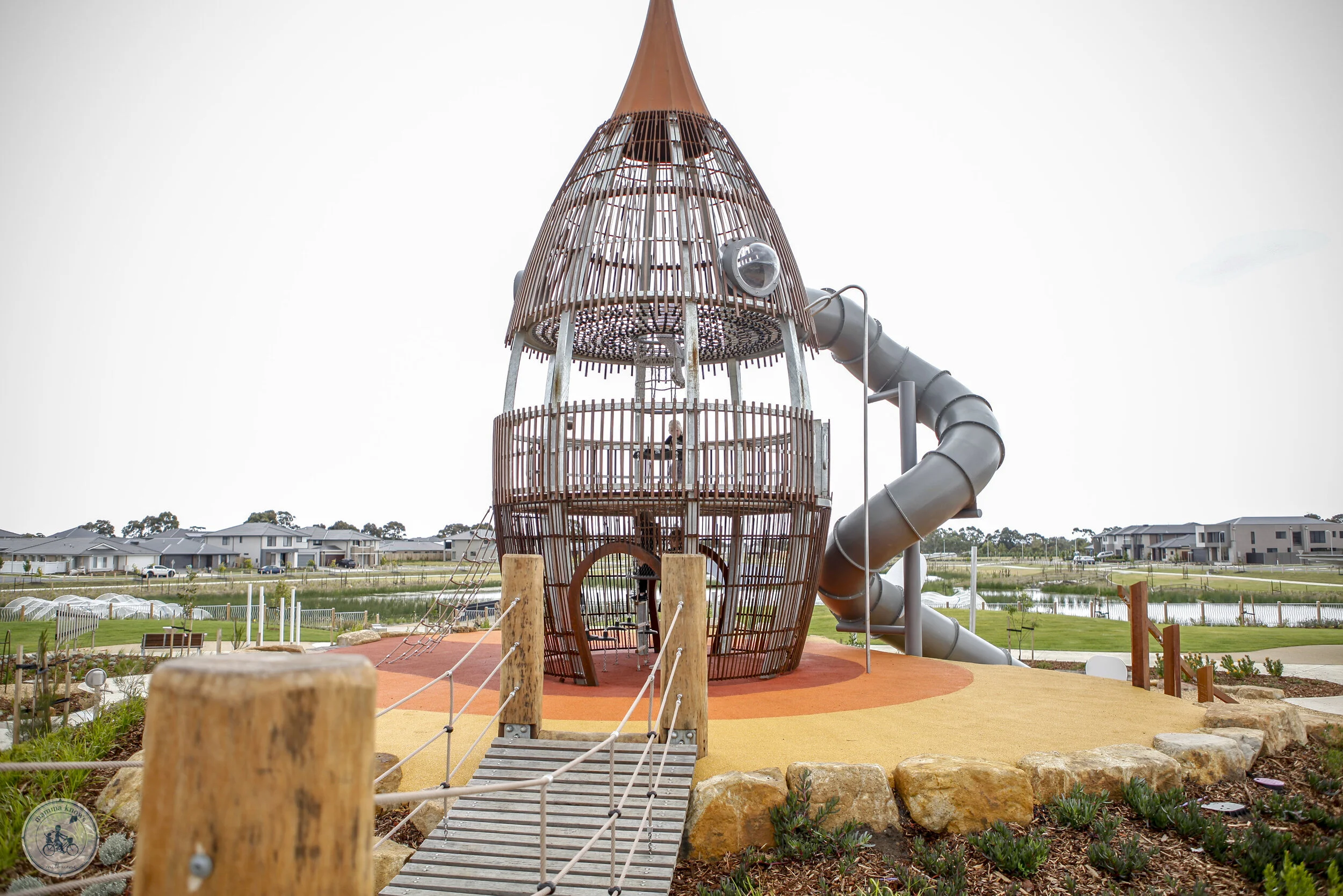 encore blvd playground, cranbourne south — mamma knows south