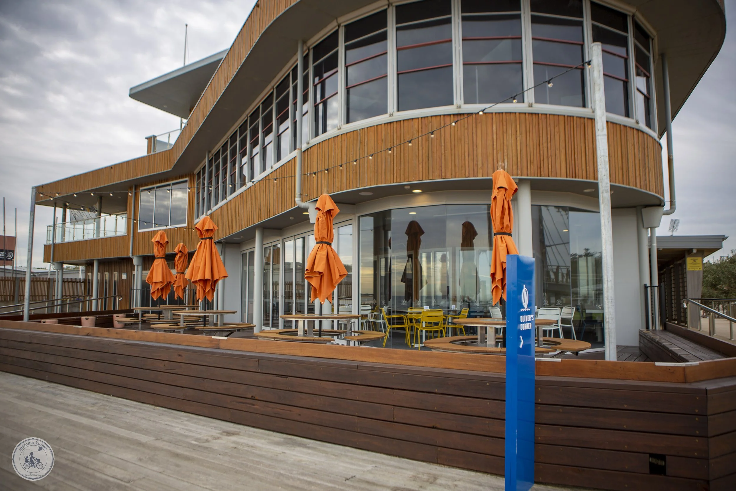 Oliver's Corner, Frankston — mamma knows south