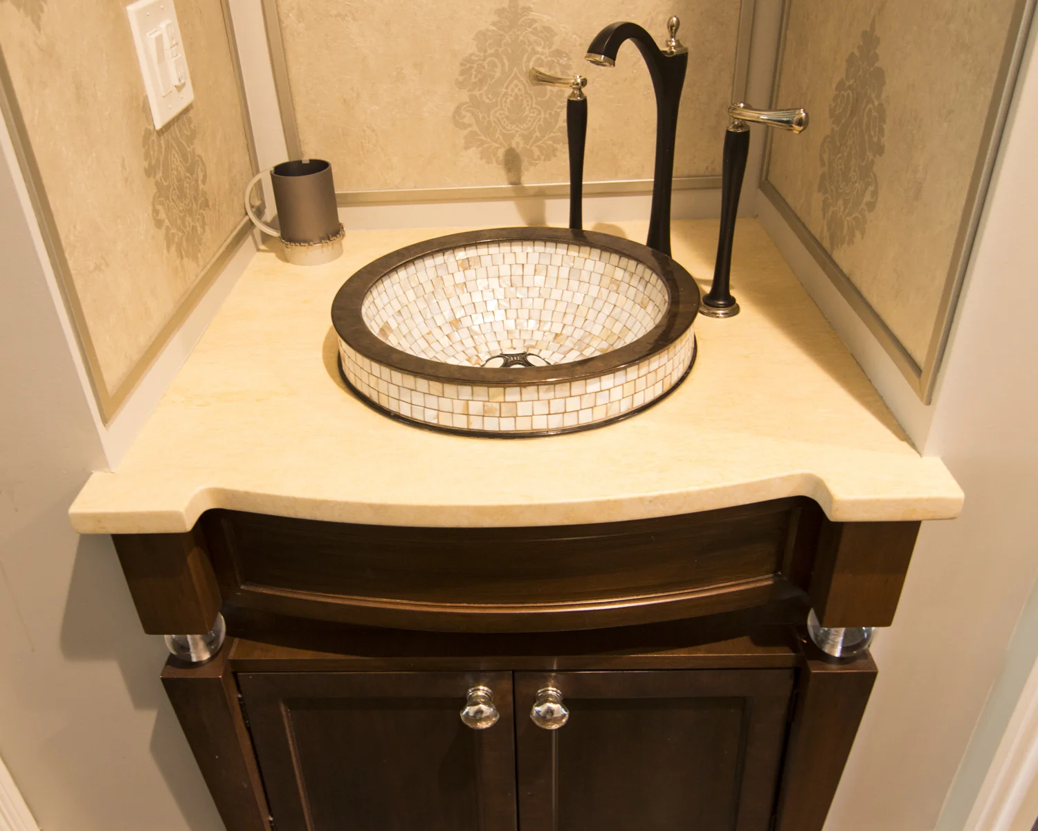 washingstation2.jpg