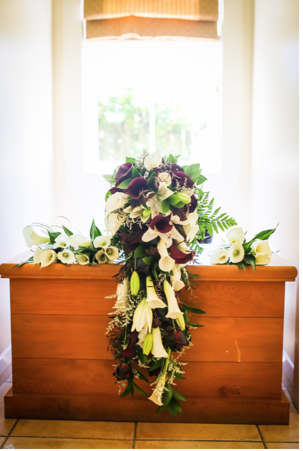 Bouquet on table.png
