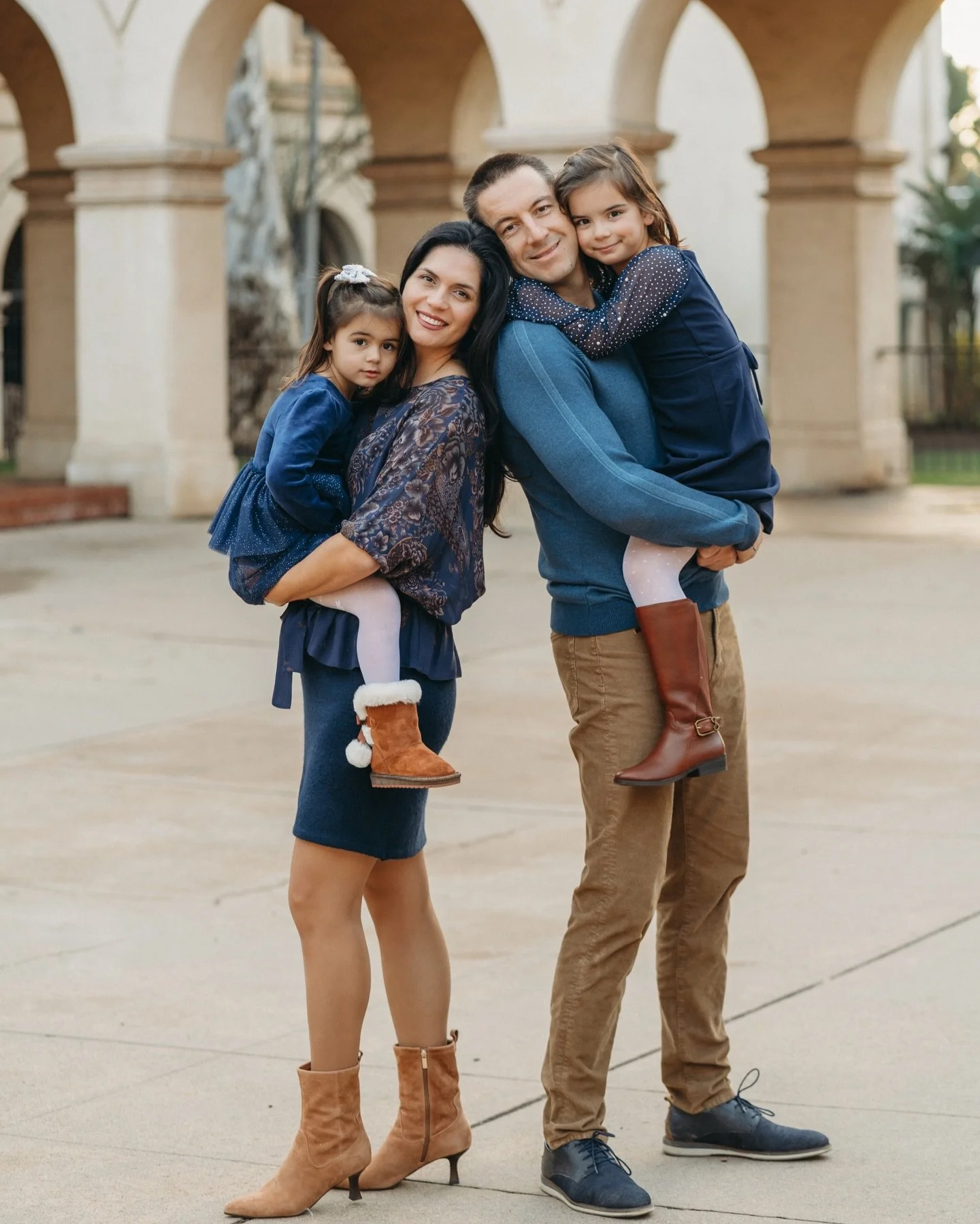 When couples trust me with their engagement and wedding photos and then invite me back for every milestone after, sure enough become friends along the way 😍 Forever grateful for connections like this 🫶🏻 @marinadelkova 
.
#kristinadaviniphotography