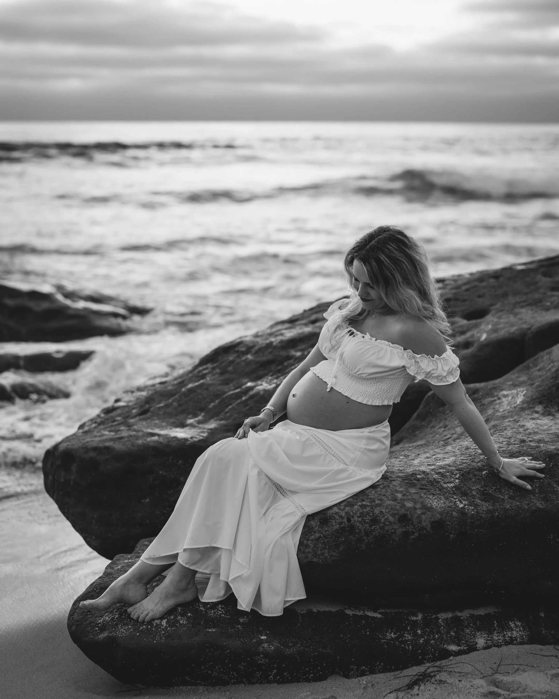 Some memories don&rsquo;t need color.
Without color, the focus shifts to the feeling, the quiet moments, the connection, the anticipation, the love. Timeless, emotional, and a little nostalgic every time.

That&rsquo;s why every gallery includes a fe