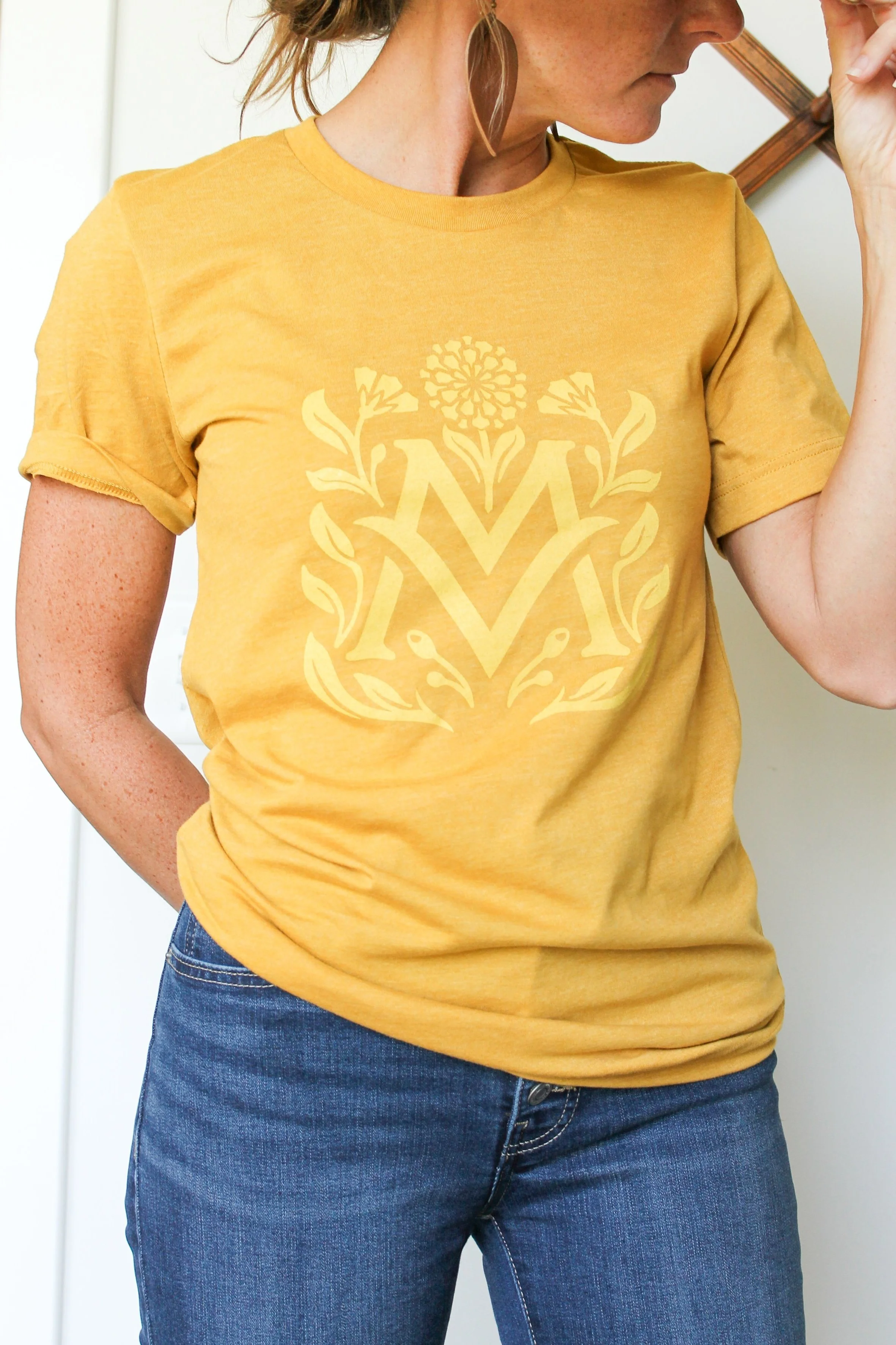 Minted Vintage Market 2024 Tee (MUSTARD)