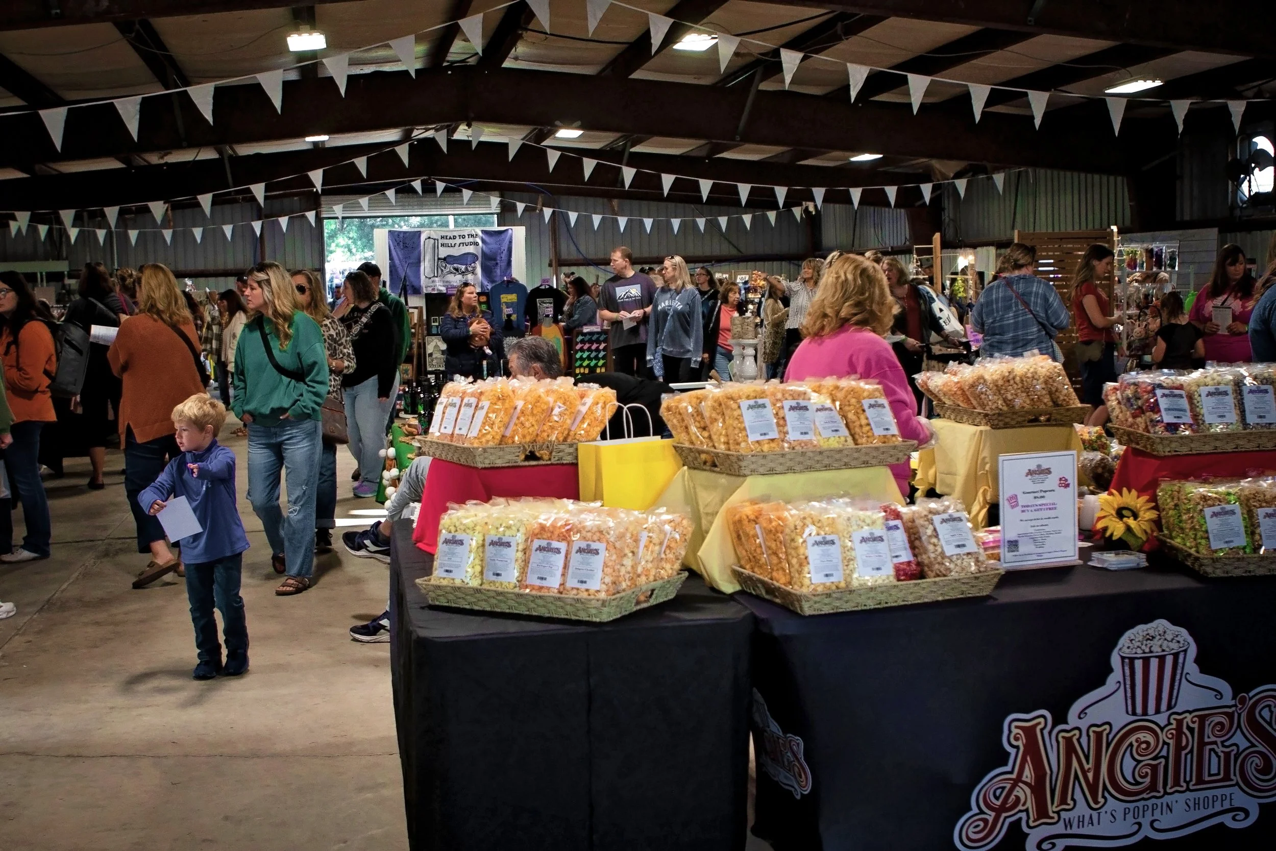 MVMarket_100425_053.jpg
