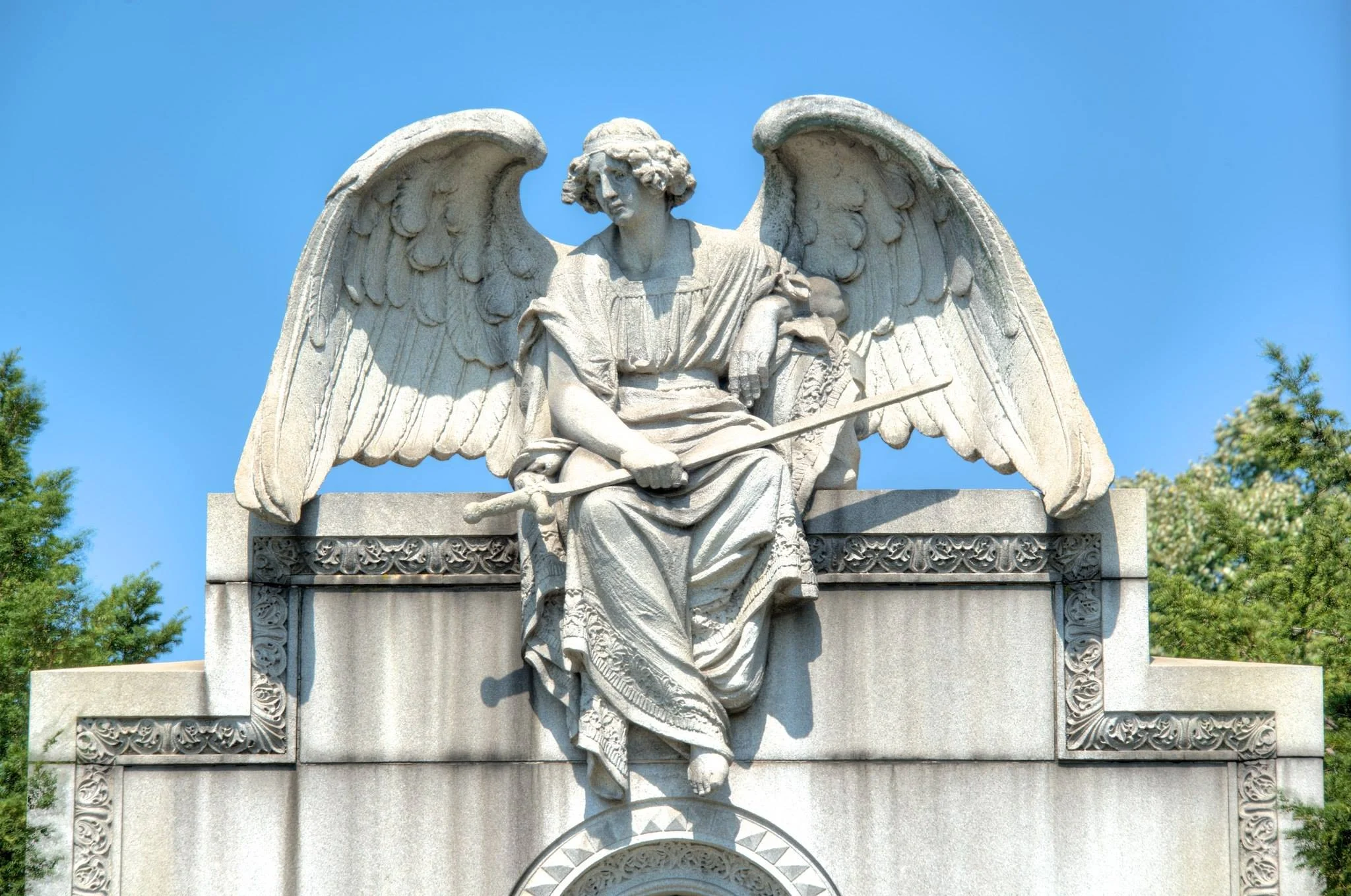 Archangel_Michael,_Rinelli-Guardino_Mausoleum,_Greenwood_Cemetery.jpg