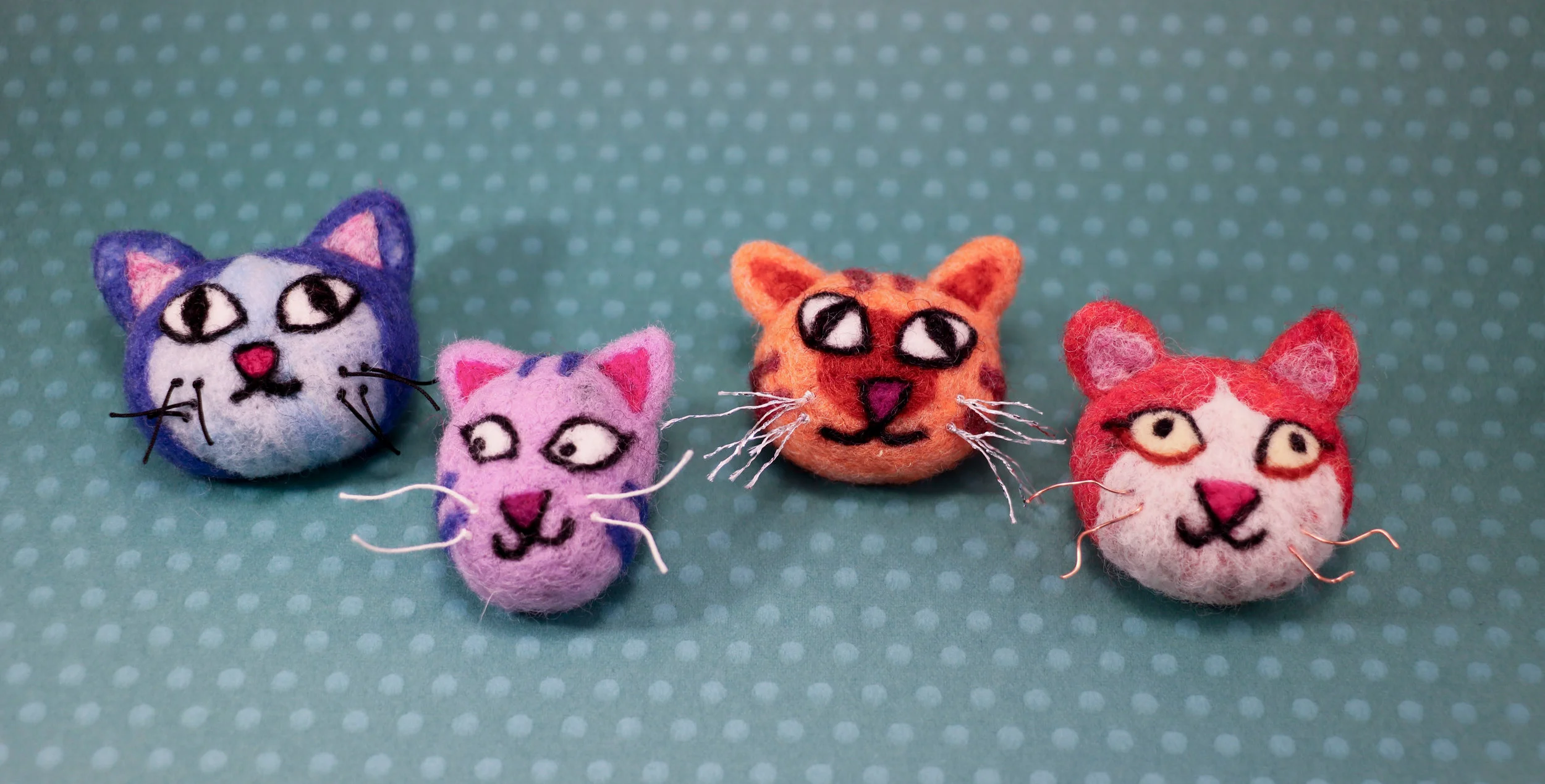 kitty+brooch1.jpg