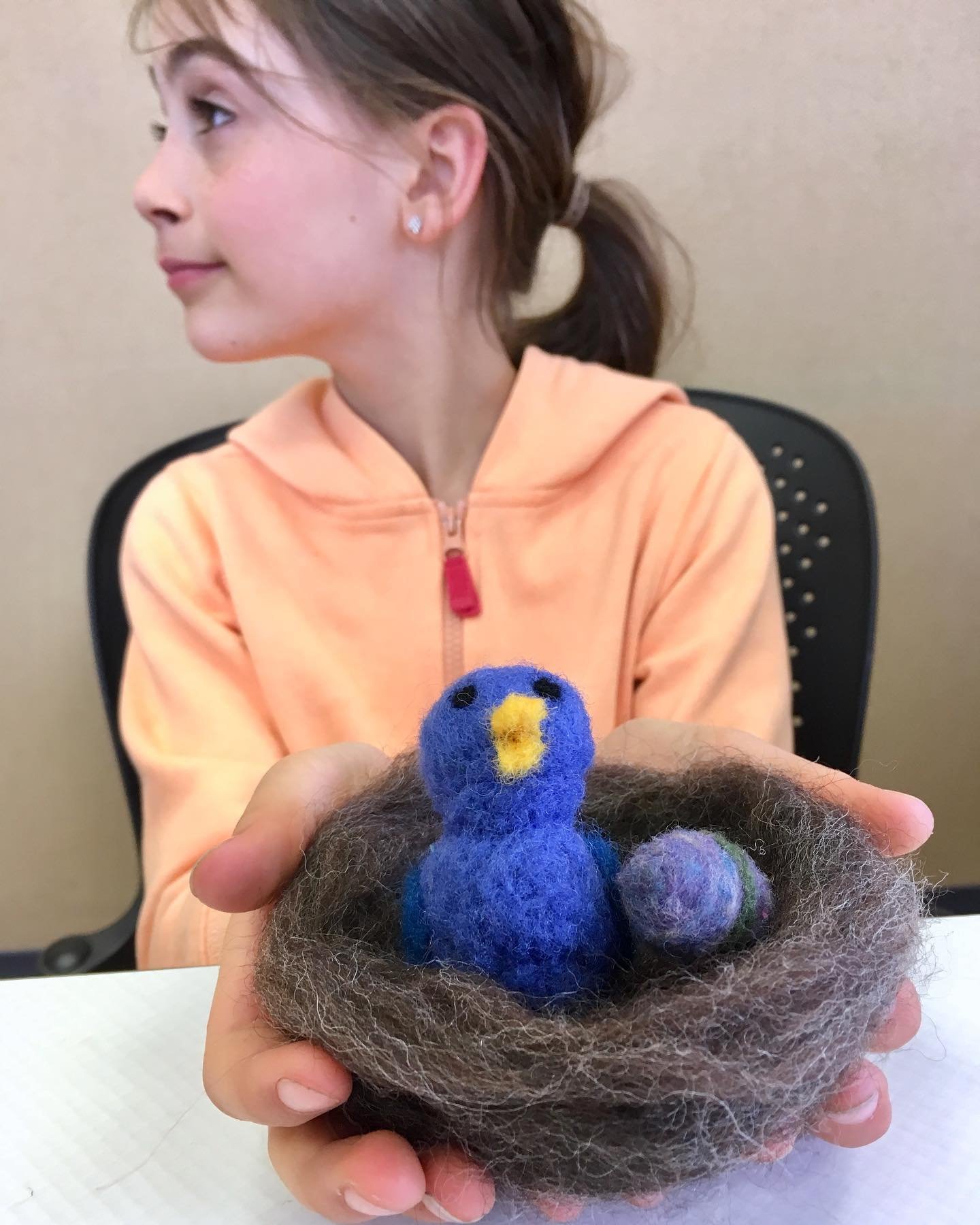 Lil sweet intro to felting workshop! Learn to make a wee bird in her nest with some tiny tiny eggs using the craft of needle felting. 🐥

This is a beginner workshop open to ages 9+&hellip; no experience necessary! I will hold your hand, promise. 

M