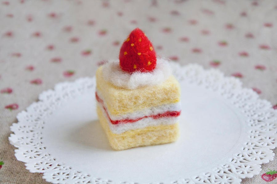 Strawberry Shortcake Felting Workshop *beginner friendly*