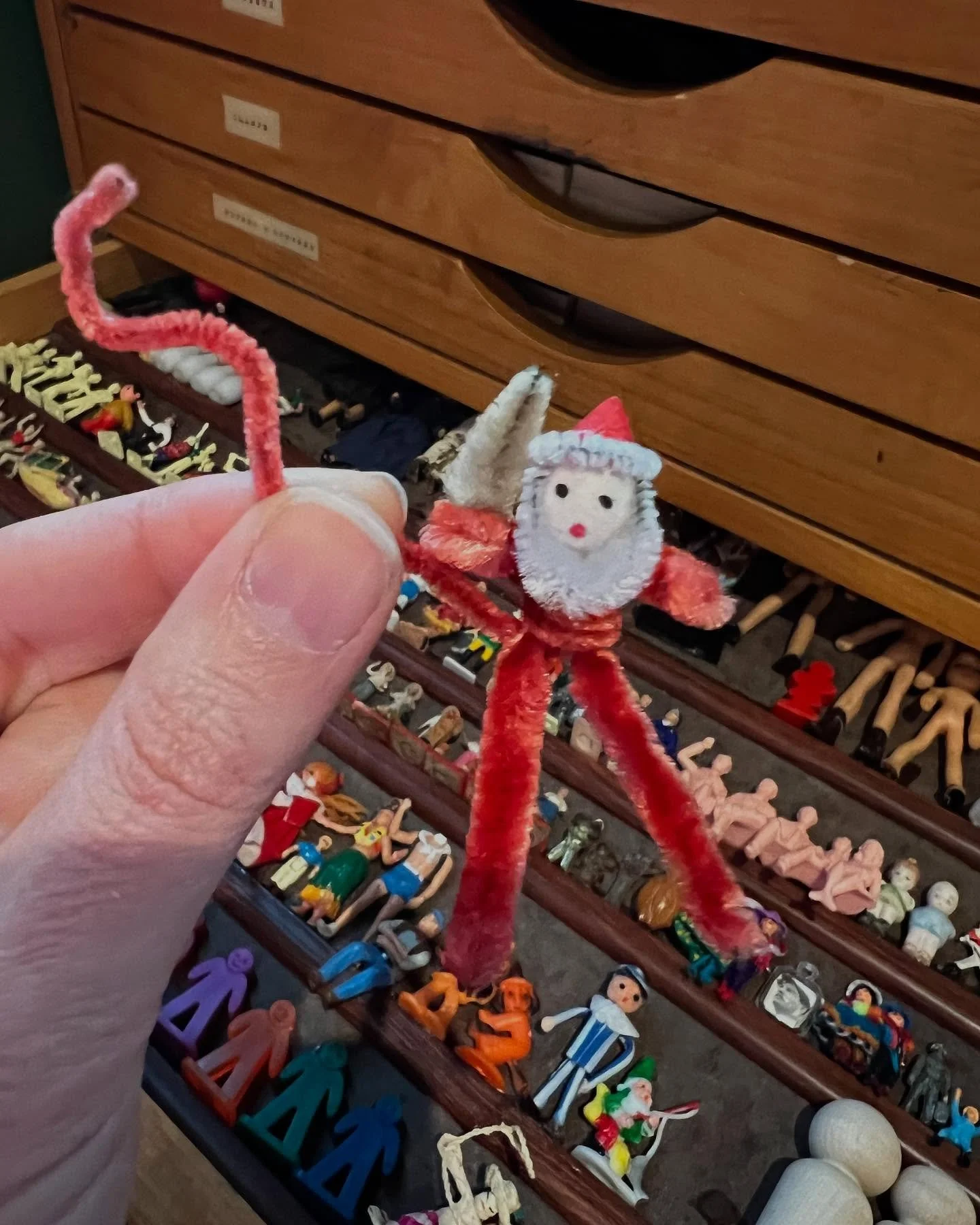Some of my favorite things from @office.of.collecting on their Portland tour stop. Such a great concept and beautiful execution! Loved this trailer full of tiny old things sorted in drawers. 🤍

Note to self: make more crafts out out old soup cans.