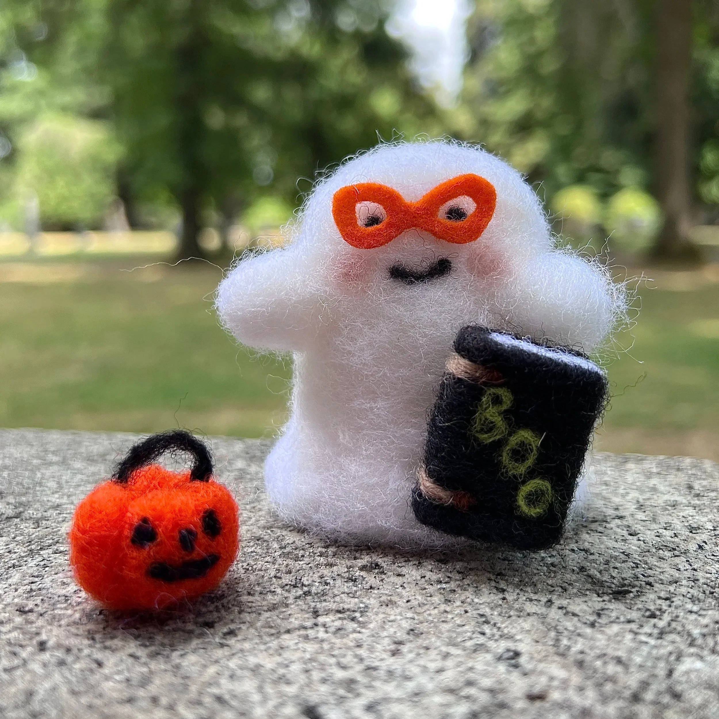 Halloween Ghosties *easy for beginners*