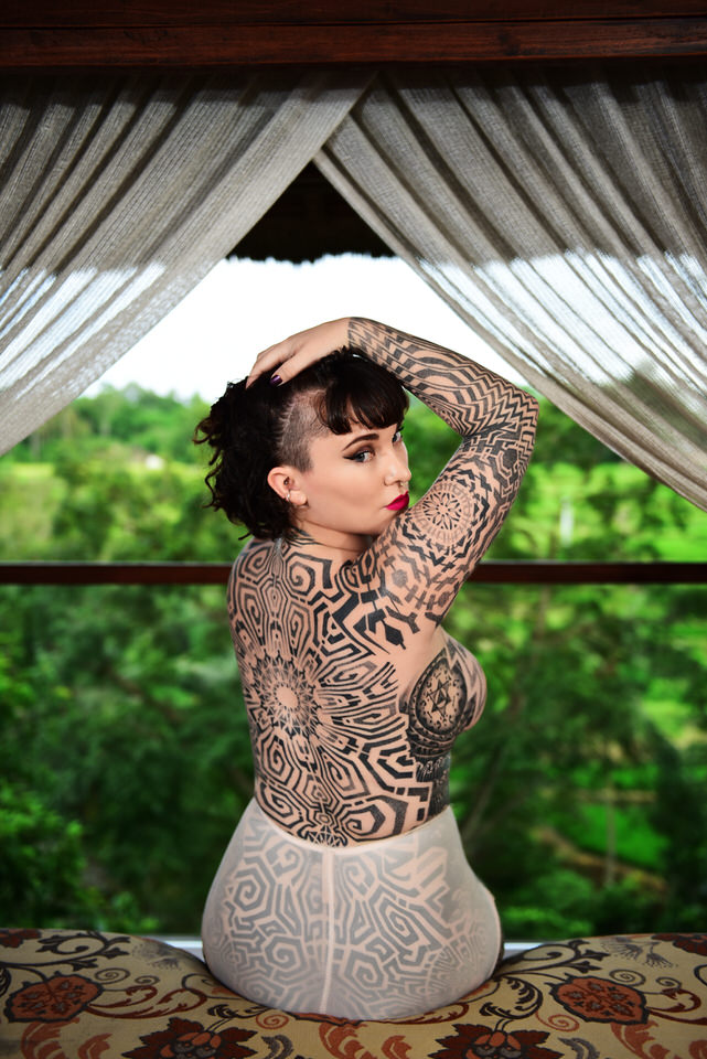 Tallula darling, corset, black lingerie, painted nails, kinky GFE, girlfriend experience, tattooed model, tattooed Gfe, inked Gfe, alternative Gfe, luxury Gfe, vip companion