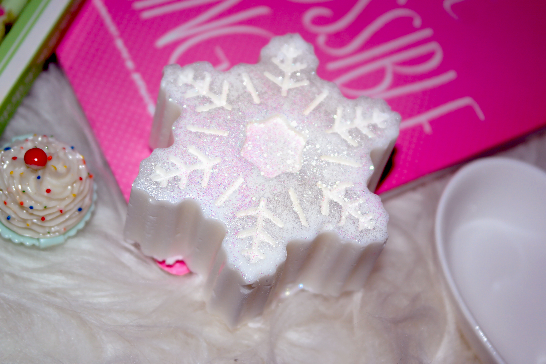 Retro Rudolph Peppermint Snowflake Bath Cake- small.jpg