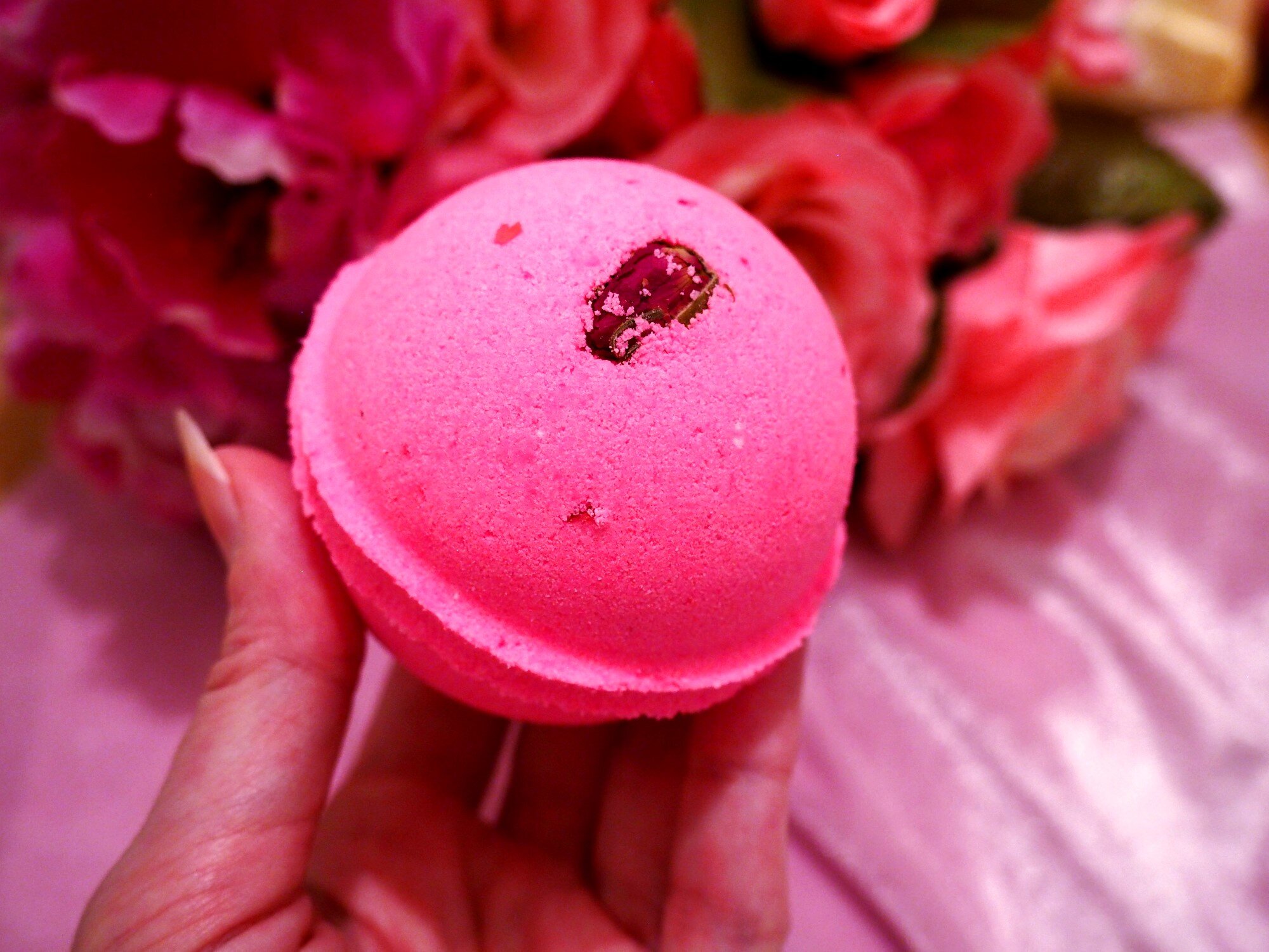 venus bath bomb 2 .jpg