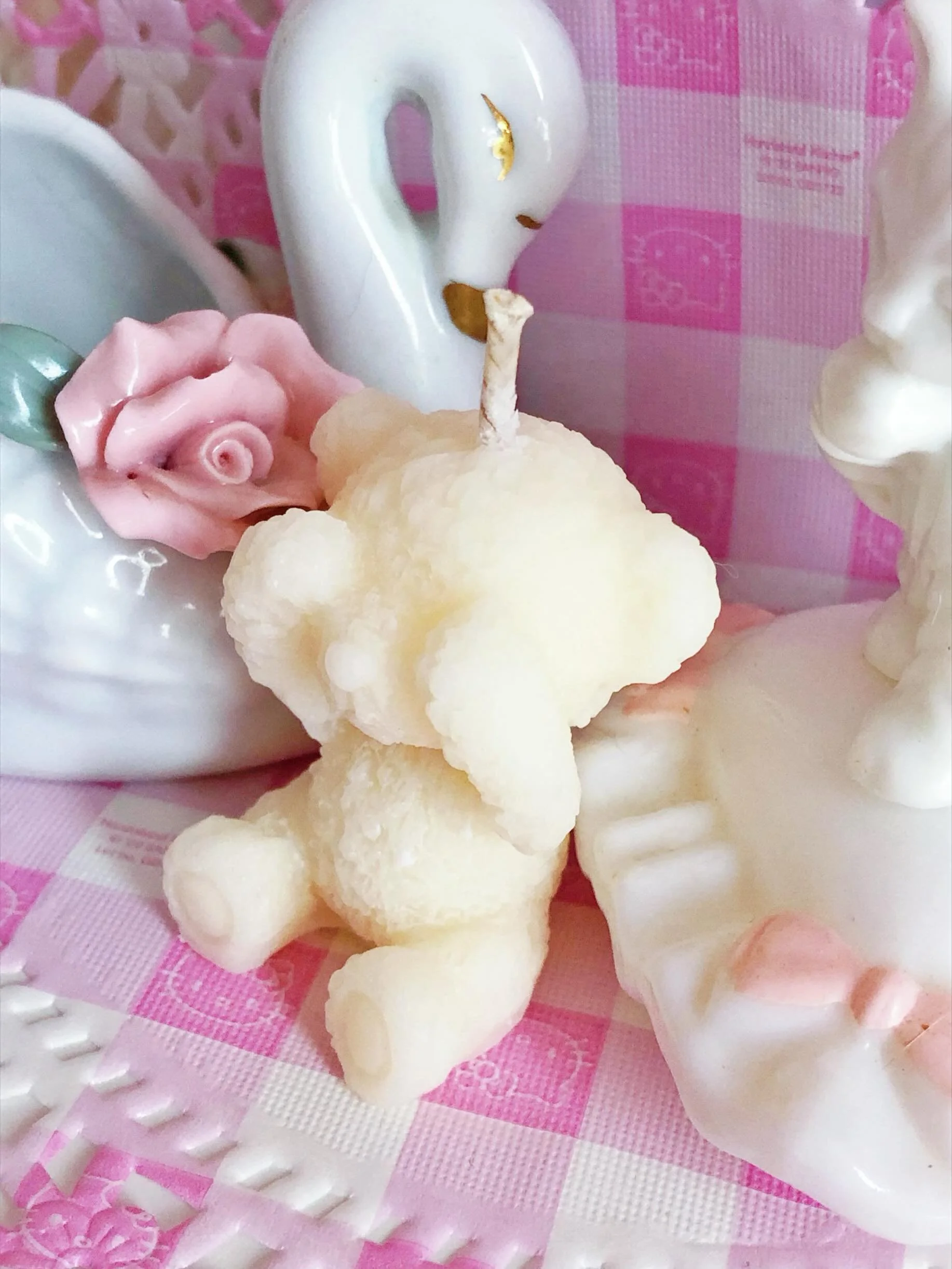 🎀You can find this sweet mini teddy bear candle in my beauty shop! Isn&rsquo;t he darling?! This cutie smells like oats,milk and honey. 🎀 #teddybear #candle #kawaii #beauty #homegoods