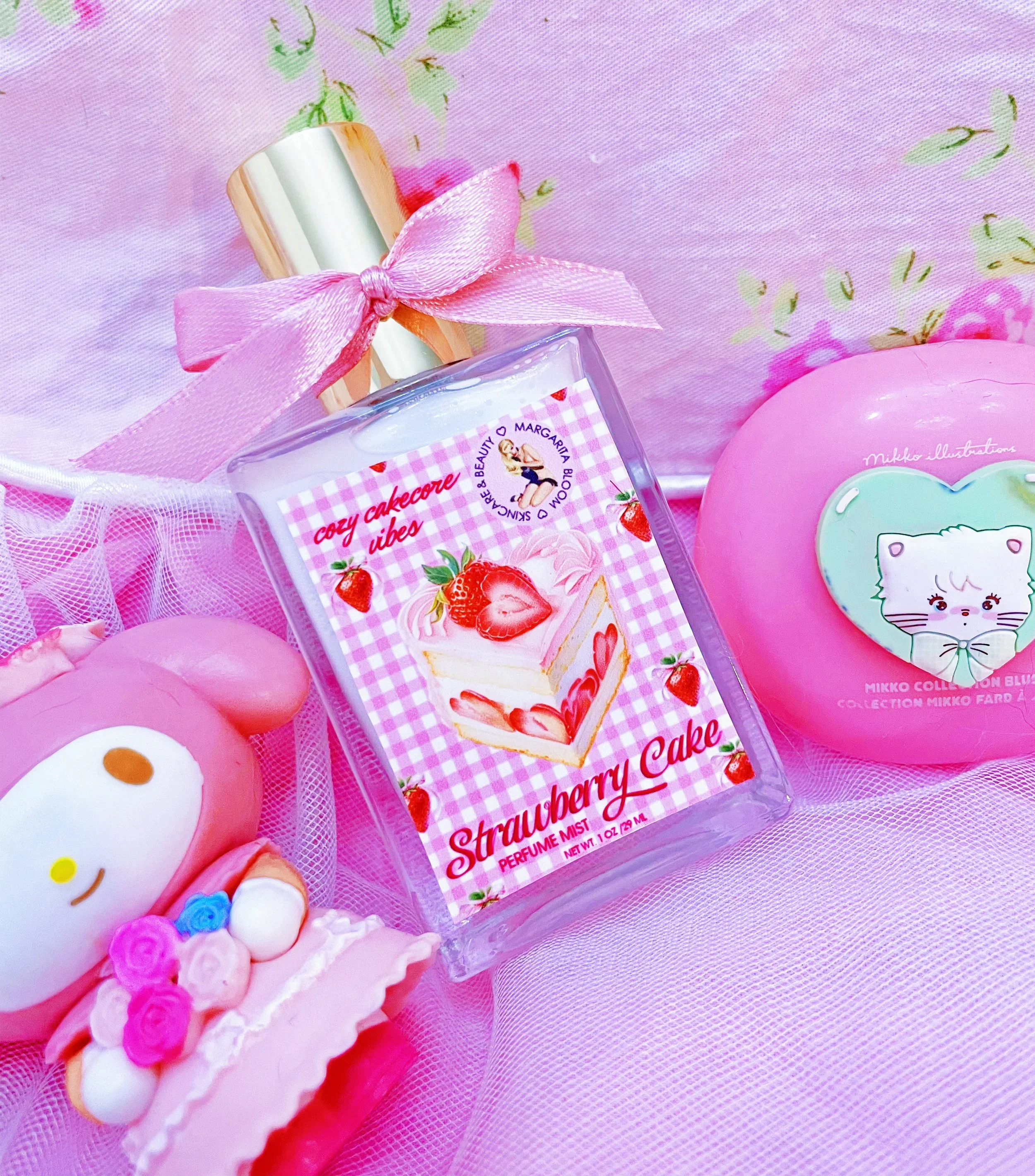 strawberry cake kawaii label perfume mist - margarita bloom.webp
