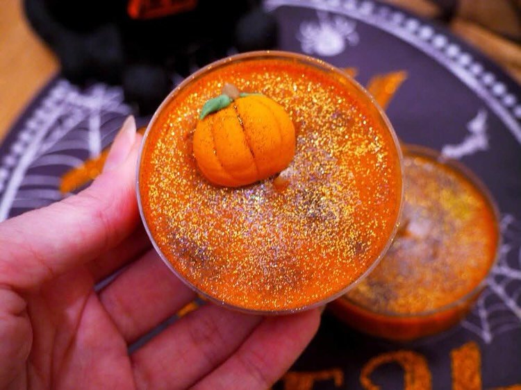 Summerween is here! 🎃🖤🗡️👻🦇🕸️ Find your spooky fabulous beauty potions like these ghoulishy wonderful candles in my shop! 

SHOP 🐈&zwj;⬛ www.margarita-bloom.com 

#halloween #beauty #spooky #summerween #candle