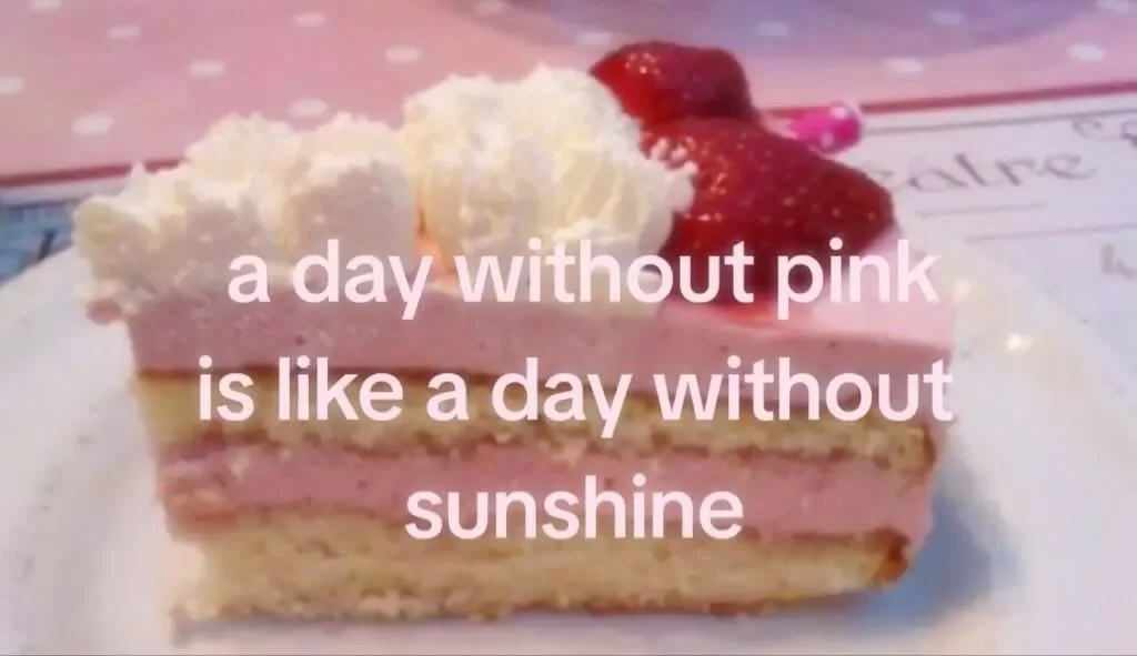 🎀 Have a very pink day!! Happy weekend! 🎀
Have you been to the beauty shop lately? There are tons of pretty potions to pamper you with! And Summerween Halloweenie potions too as well as pink potions.
.
#pink #girly #cake #mood #weekend