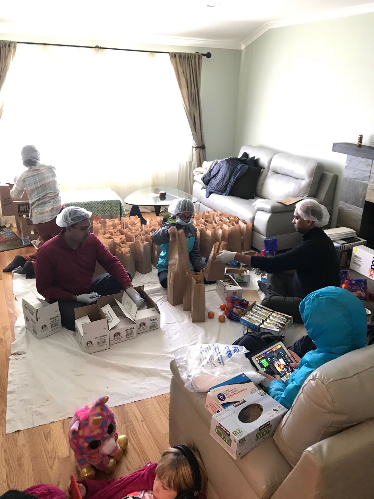 Sandwich distribution @ Homeless Shelter