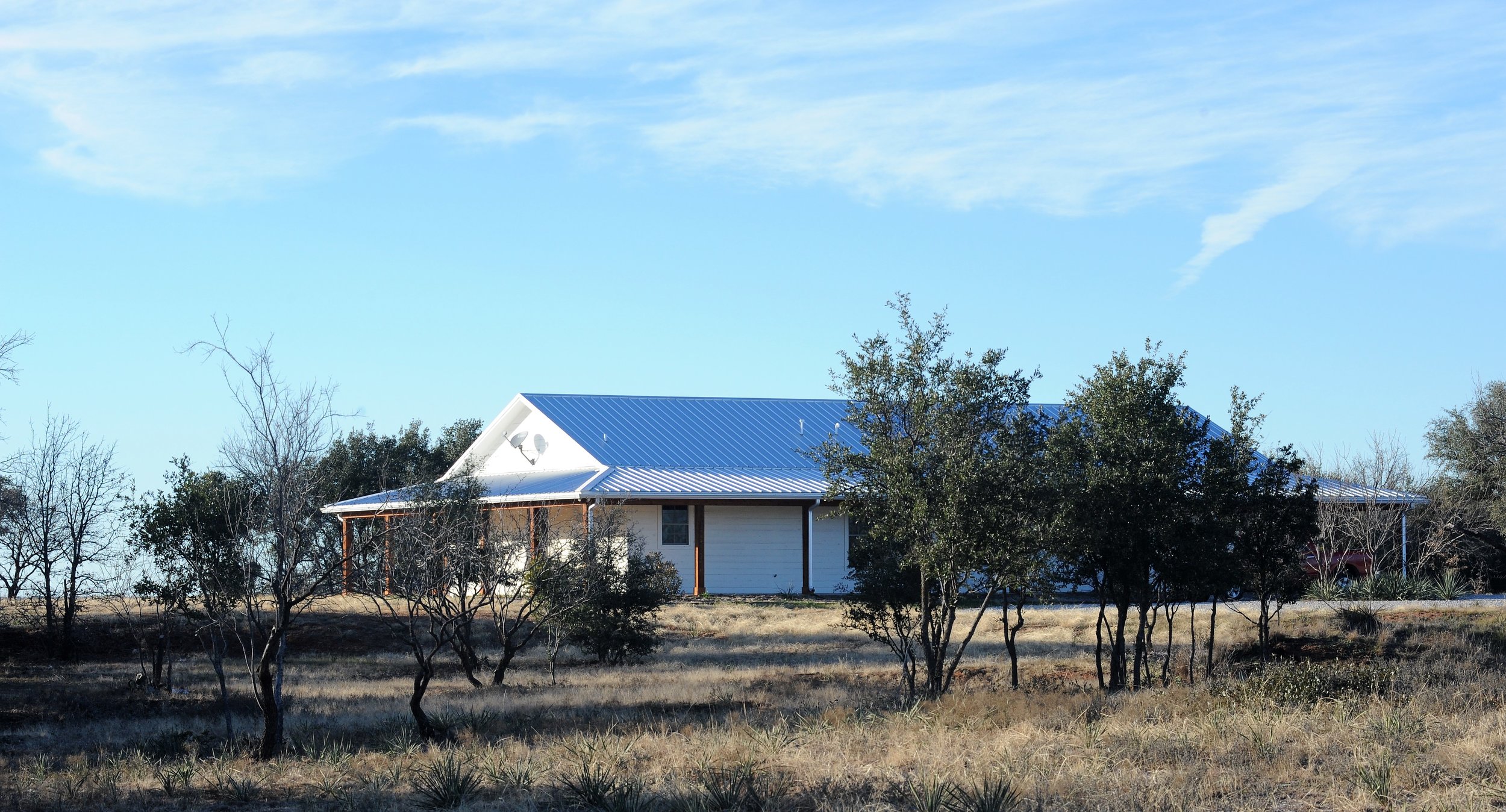 View of the house as you round the corner.JPG