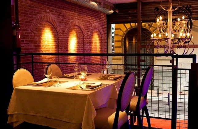 Petit Comité. Calle de la Reina, 15. Madrid