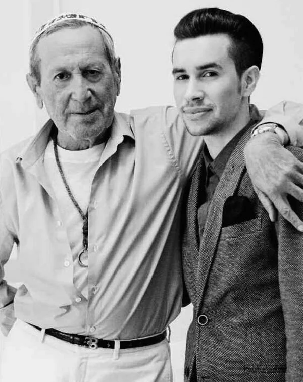 elio-berhanyer-pasarela-de-asfalto-francisco-jose-pavon-chisbert-director-editor-balenciaga.jpg