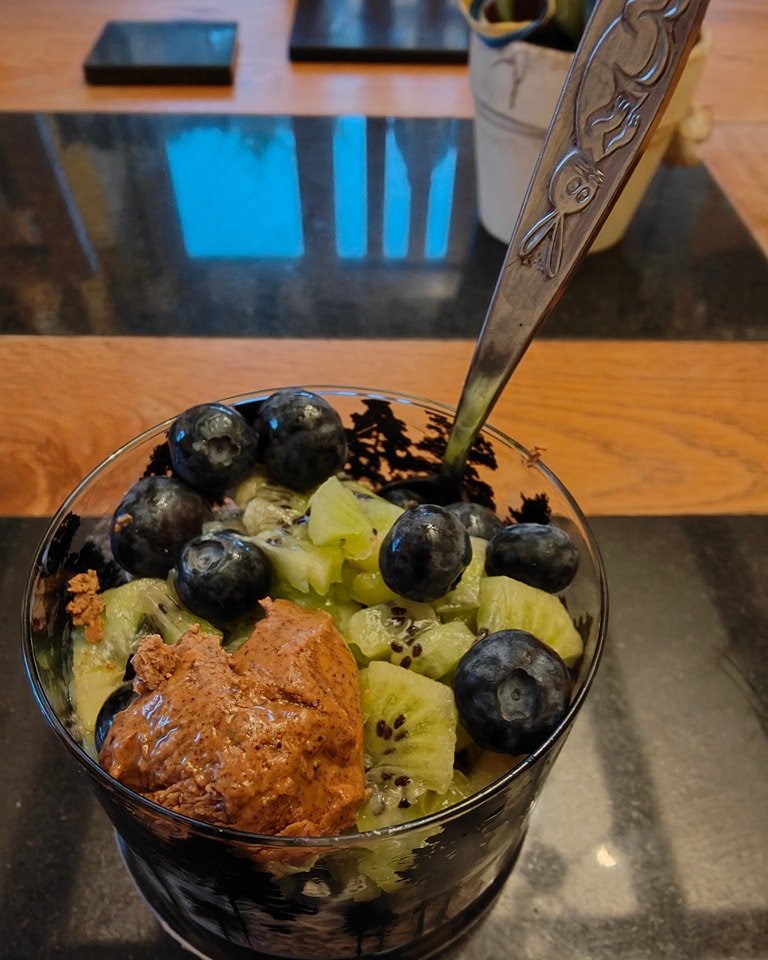 Chia seed pudding for breakfast. I've had that spoon since I was a child.

#chiaseedpudding #breakfast #childhoodmemories