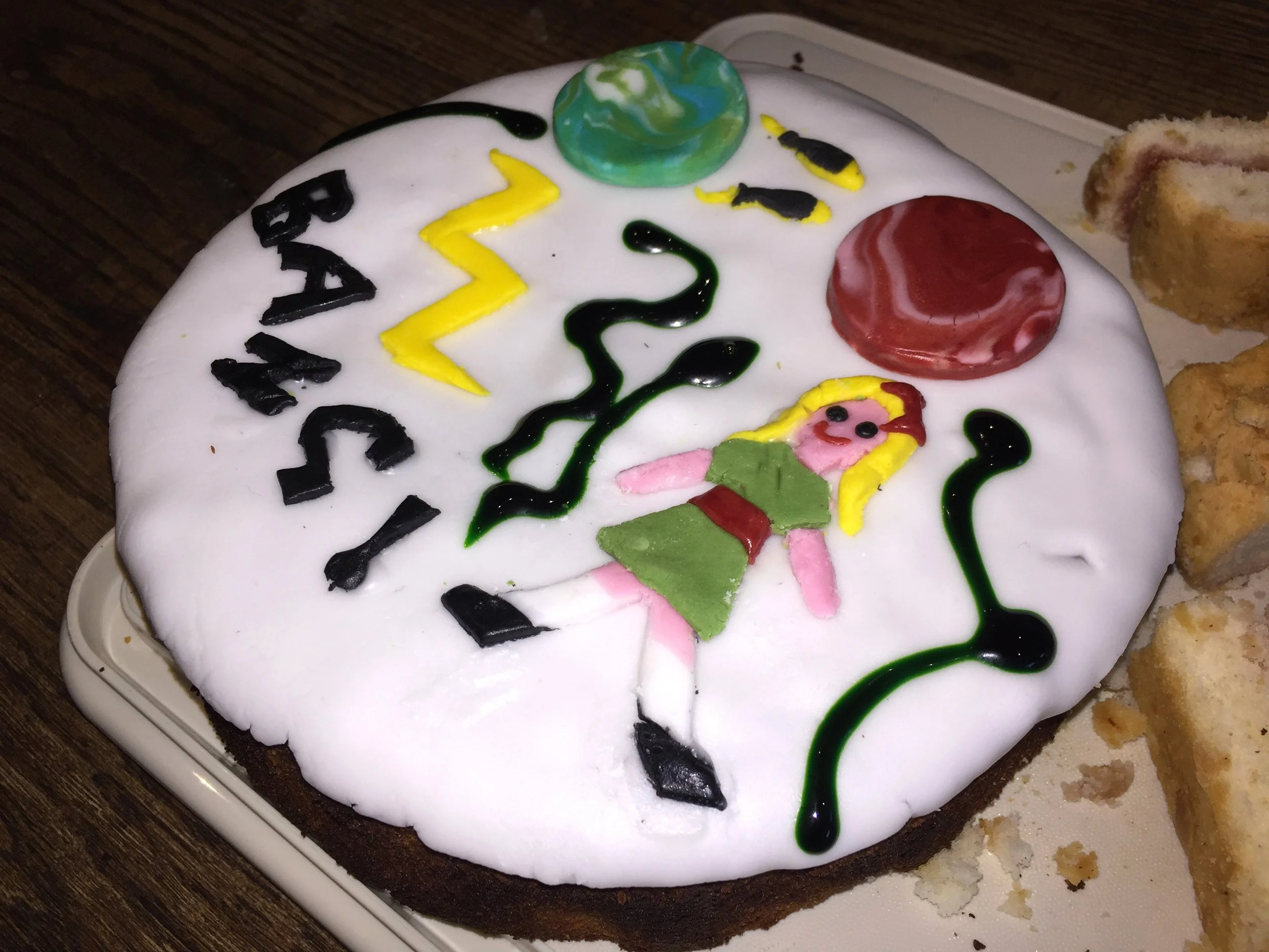 CAKE 02 - HELEN