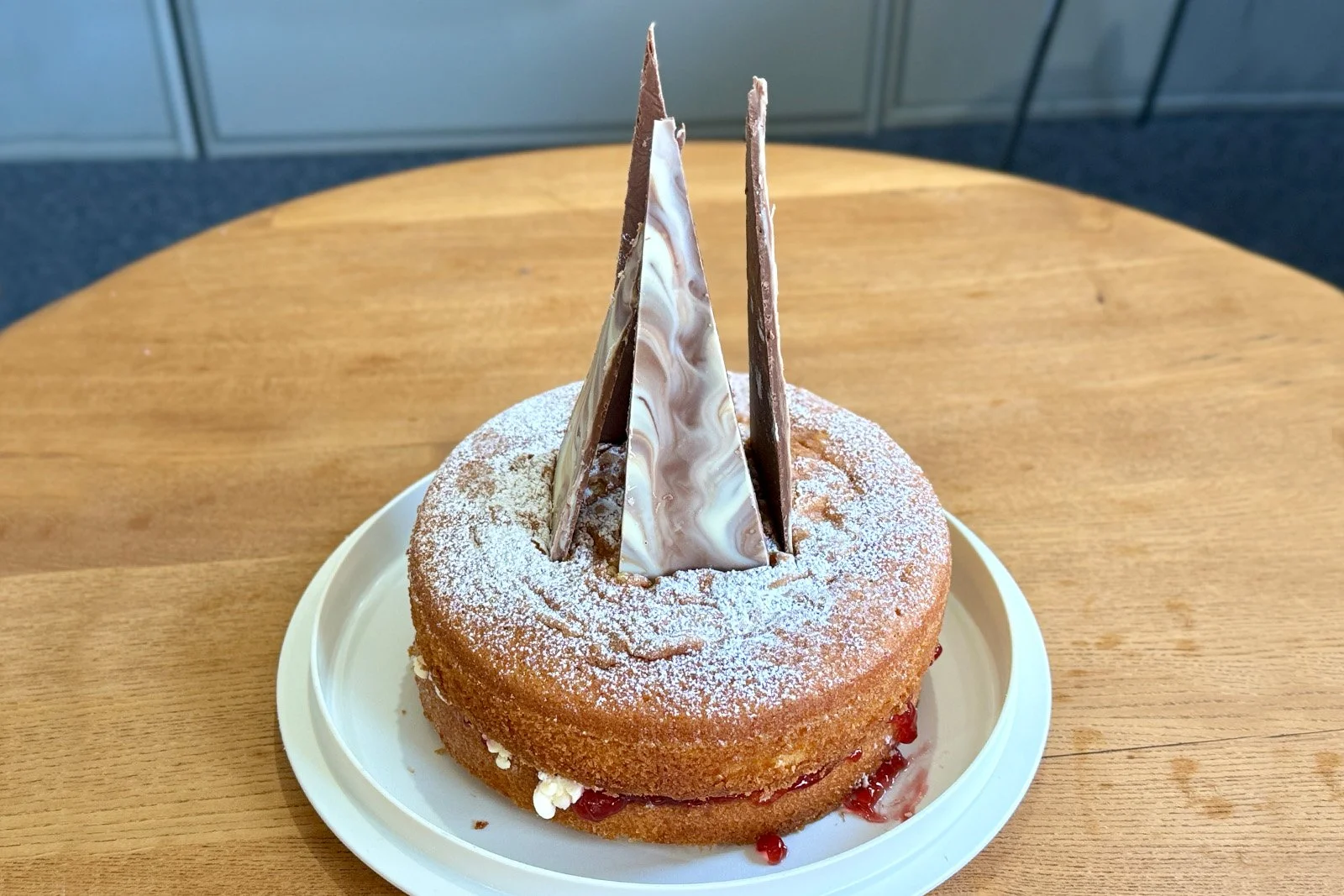 CAKE 10 - JAMES