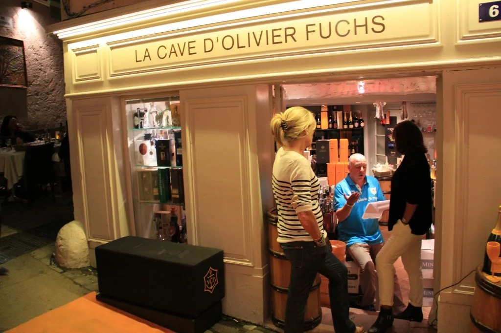 RETAILERS