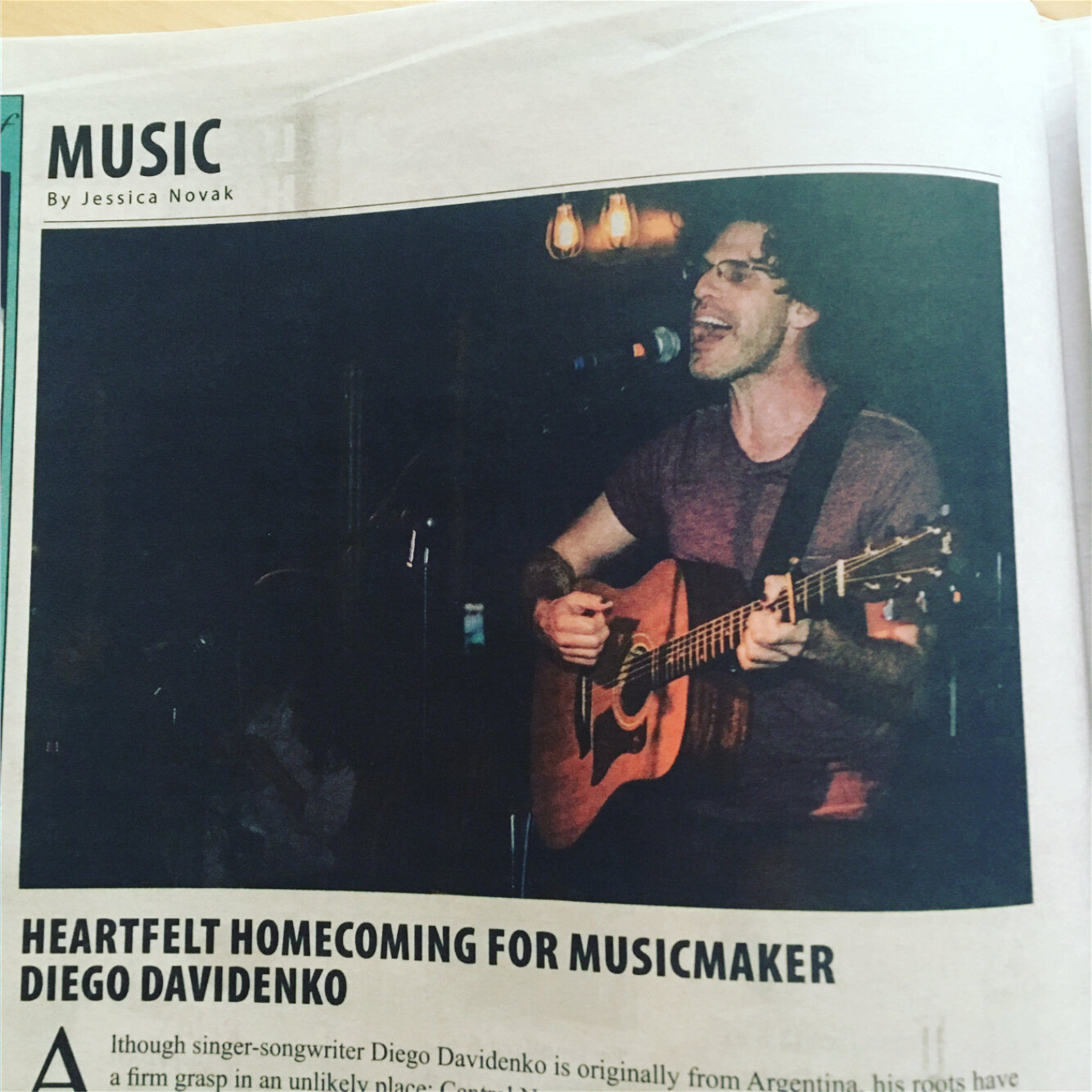 Article about some guy in the @syracusenewtimes! .
.
#inanemptyhouse #singersongwriter #singersongwritering #diegoontour #indiefolk #indiemusic #musicianlife #folkmusic #folksinger #diegoinsyracuse #diegointhepaper #ego