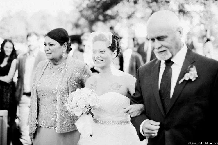 the-watson-house-vintage-emerald-isle-nc-wedding-4-min.jpg