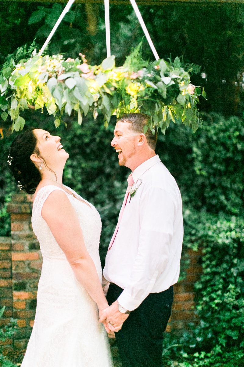 isaac-taylor-garden-wedding-photos-new-bern-2-min.jpg