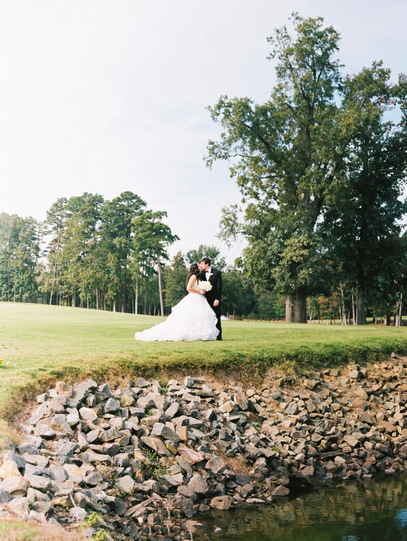the-view-at-emerald-lake-nc-wedding-photos-29.jpg