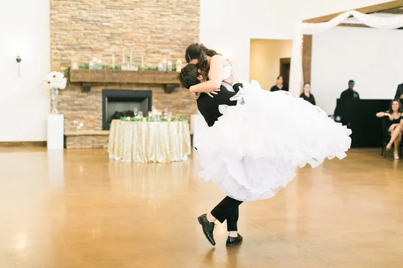 the-view-at-emerald-lake-nc-wedding-photos-3.jpg