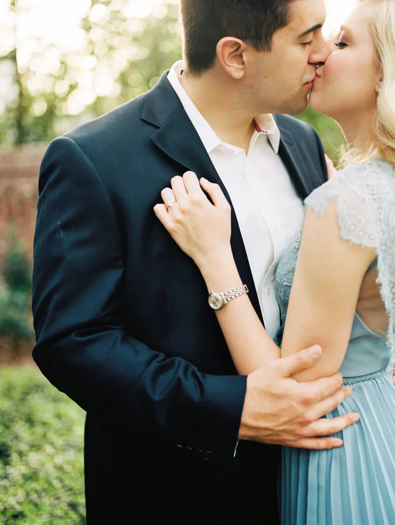 downtown-wilmington-engagement-photographers-4.jpg