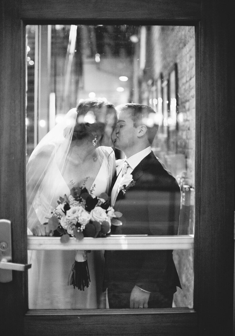 downtown-raleigh-wedding-photography-17.jpg
