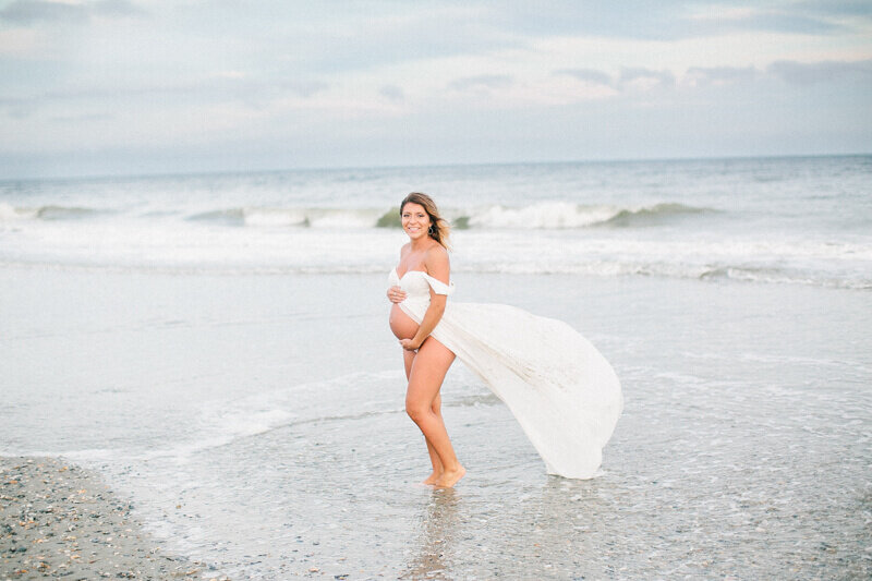 atlantic-beach-nc-maternity-photographers (21 of 34).jpg