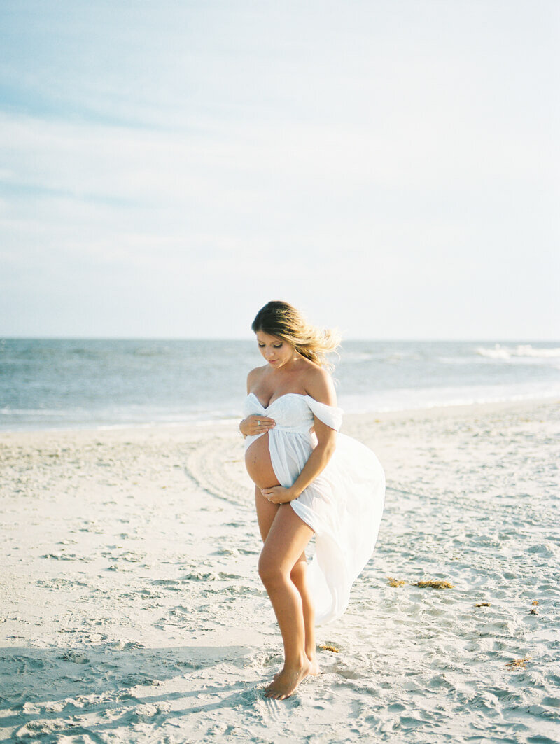 atlantic-beach-nc-maternity-photographers (24 of 34).jpg