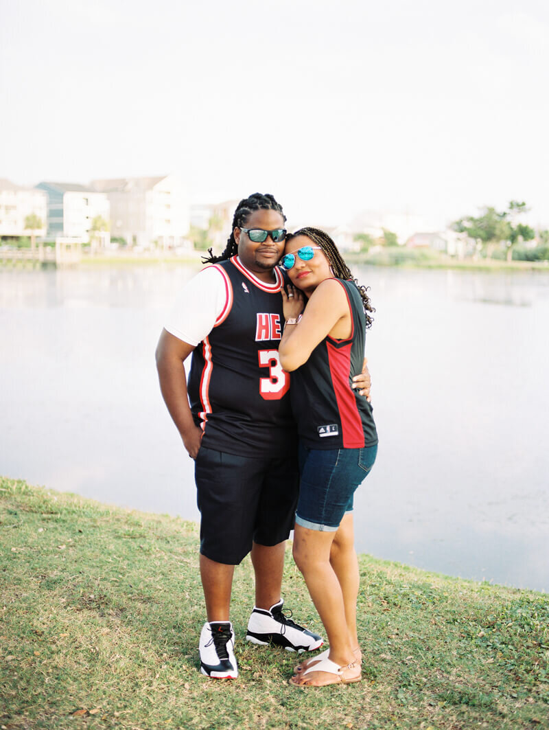 fort-fisher-sunset-engagement-photos-10.jpg