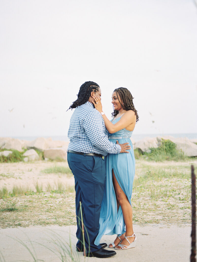 fort-fisher-sunset-engagement-photos-22.jpg