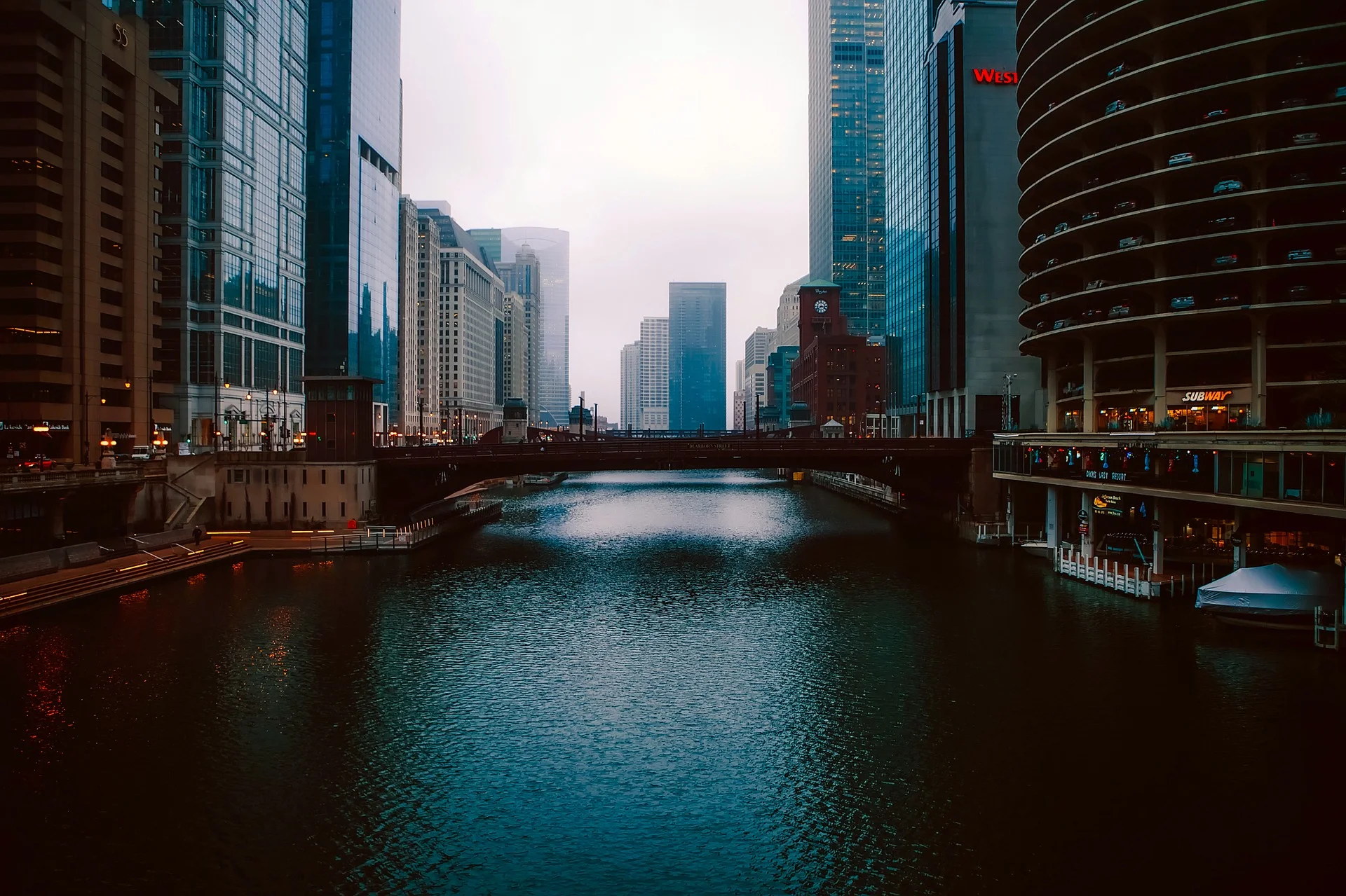 chicago-2064523_1920.jpg