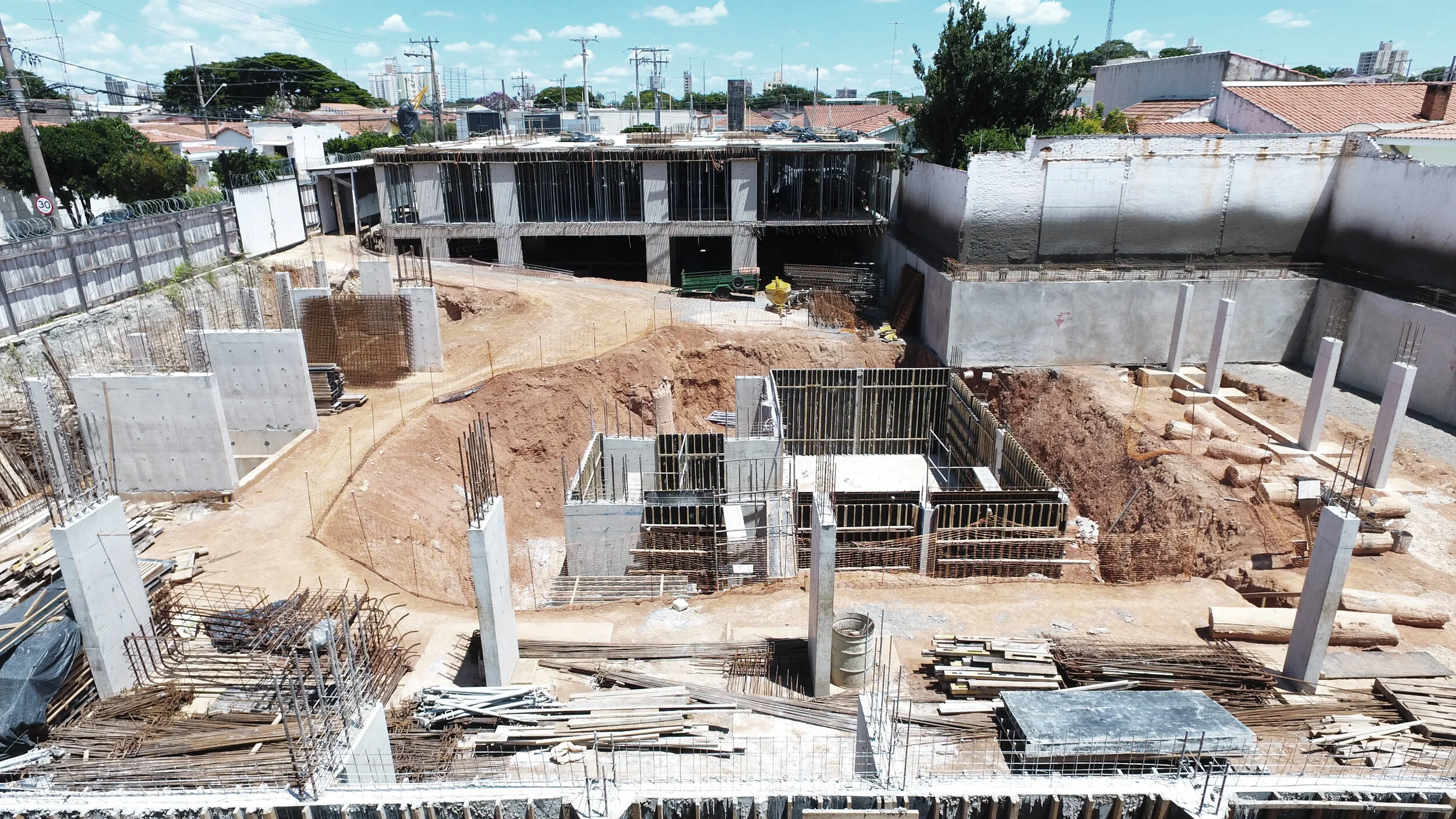 Calor nas alturas? Confira as obras de fevereiro do alto.